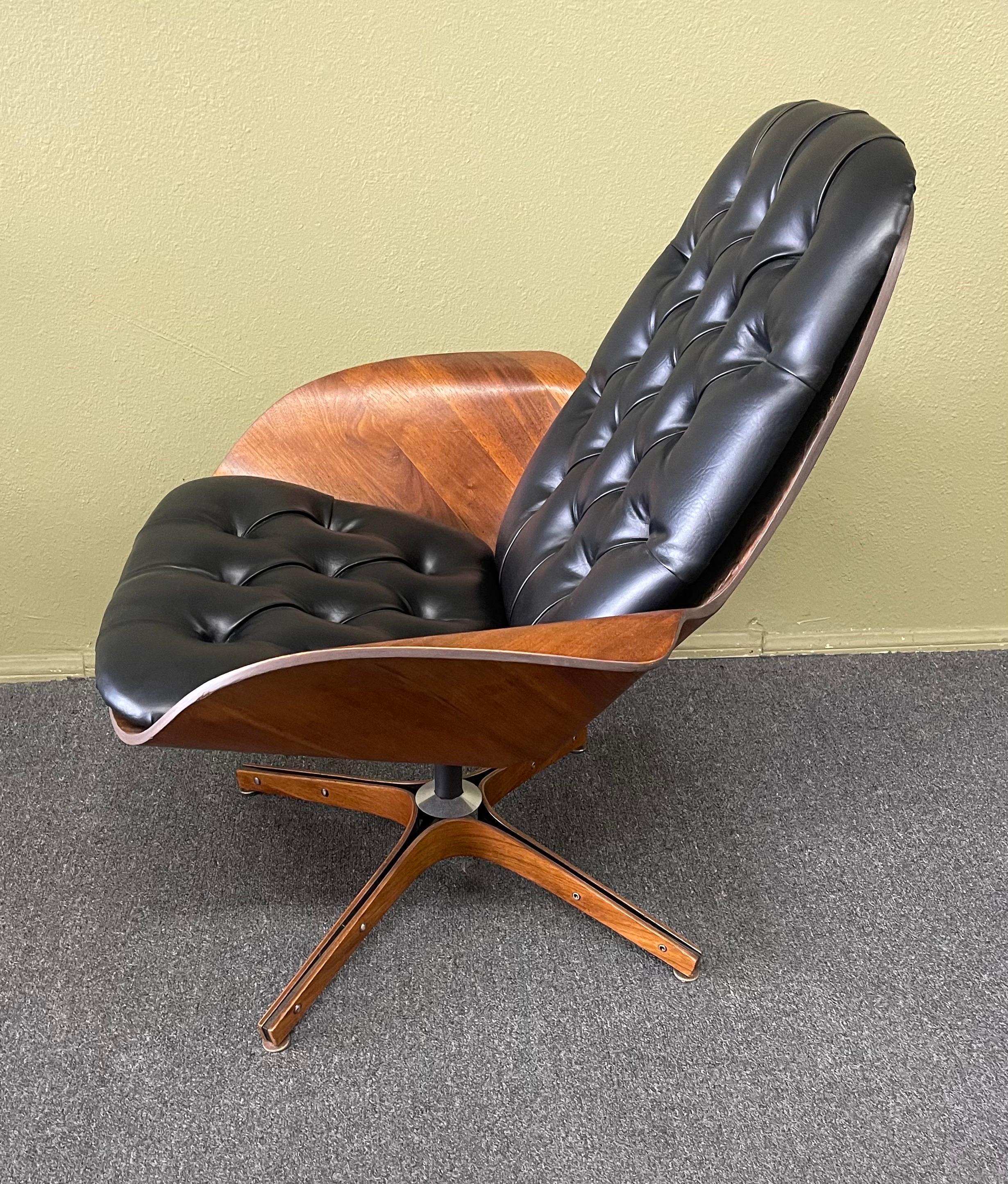Ikonischer „Mrs. Chair“ von George Mulhauser für Plycraft (Naugahyde) im Angebot