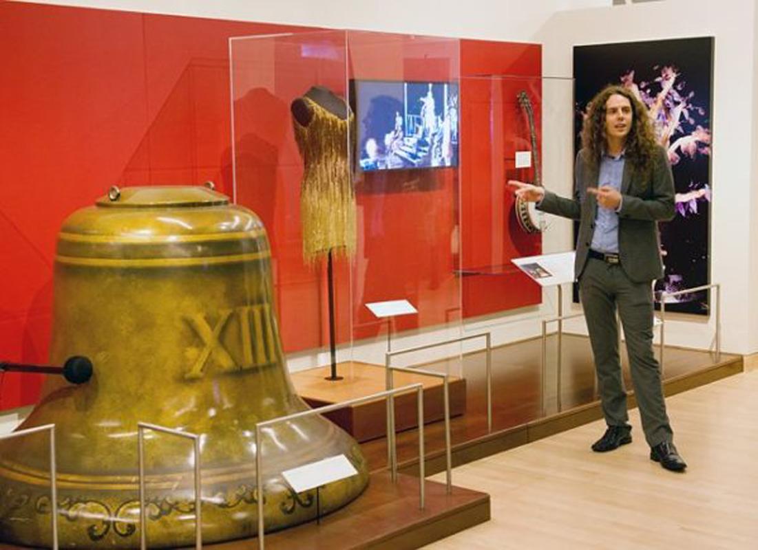 Iconic MUSEUM Roberto Cavalli Fringe Beaded Dress as seen on TAYLOR SWIFT It. 40 12