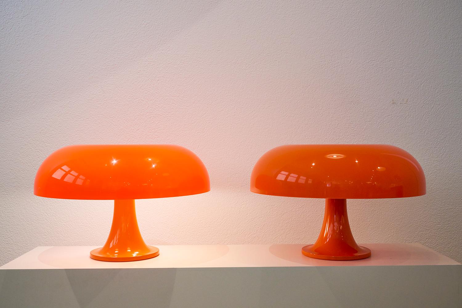 Milieu du XXe siècle Lampe Nesso iconique de Giancarlo Mattioli en vente