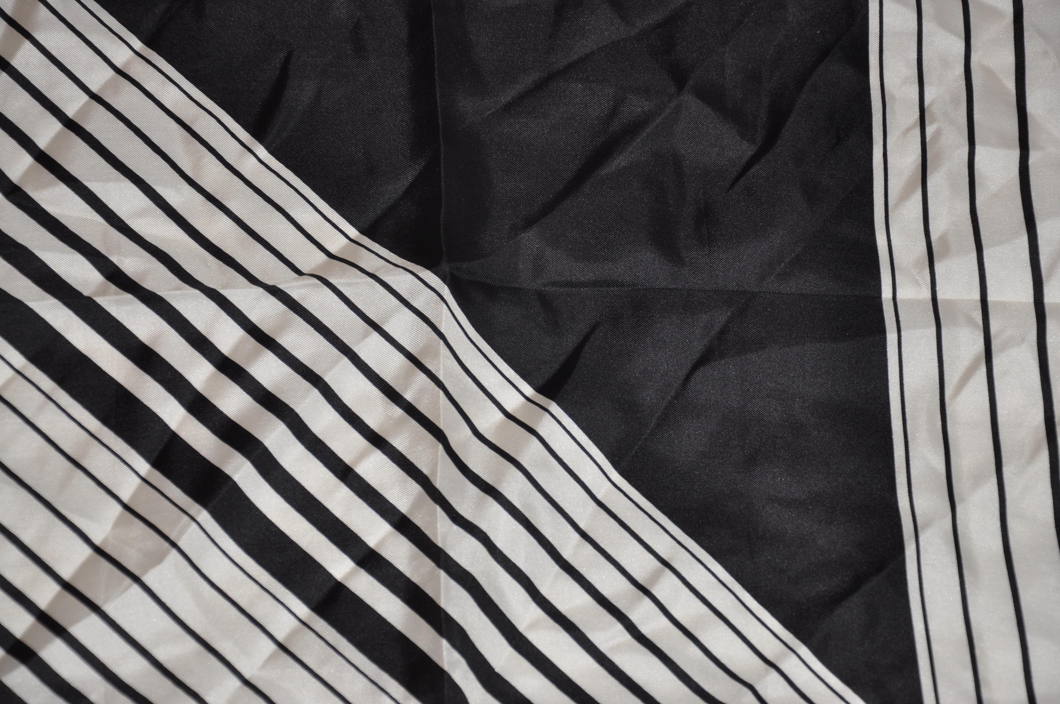 Iconic Norman Norell Black & White Signature Silk Scarf In Good Condition For Sale In New York, NY