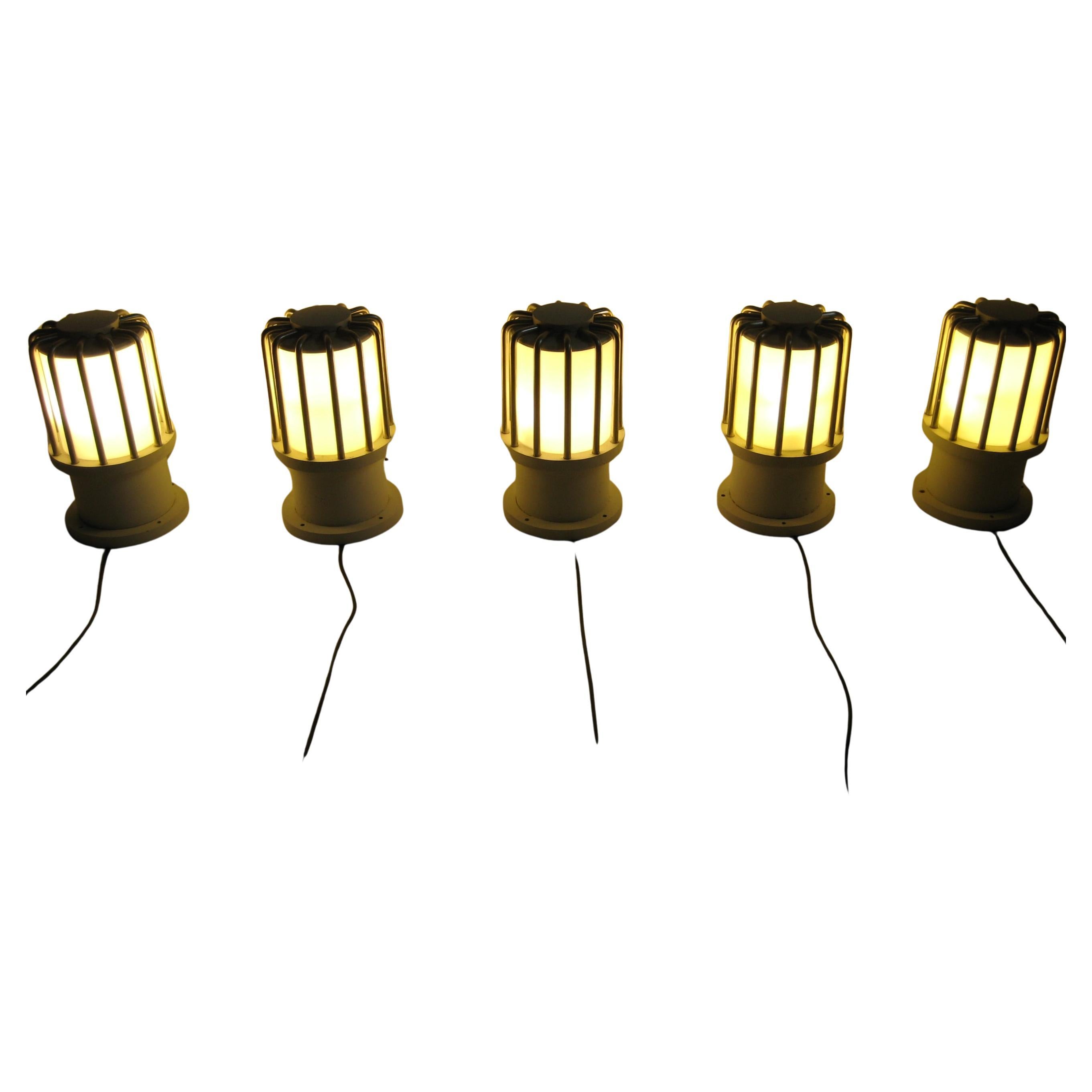 iconic outdoor lamp DZ220 alu/stainless steel/PC /set of 5 For Sale