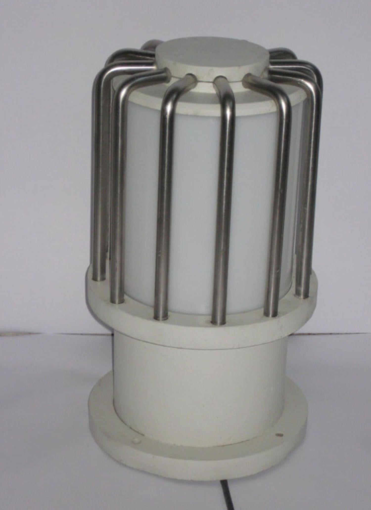 Peint Lampe d'extérieur emblématique DZ220 aluminium/acier inoxydable/pc /set of 5 en vente