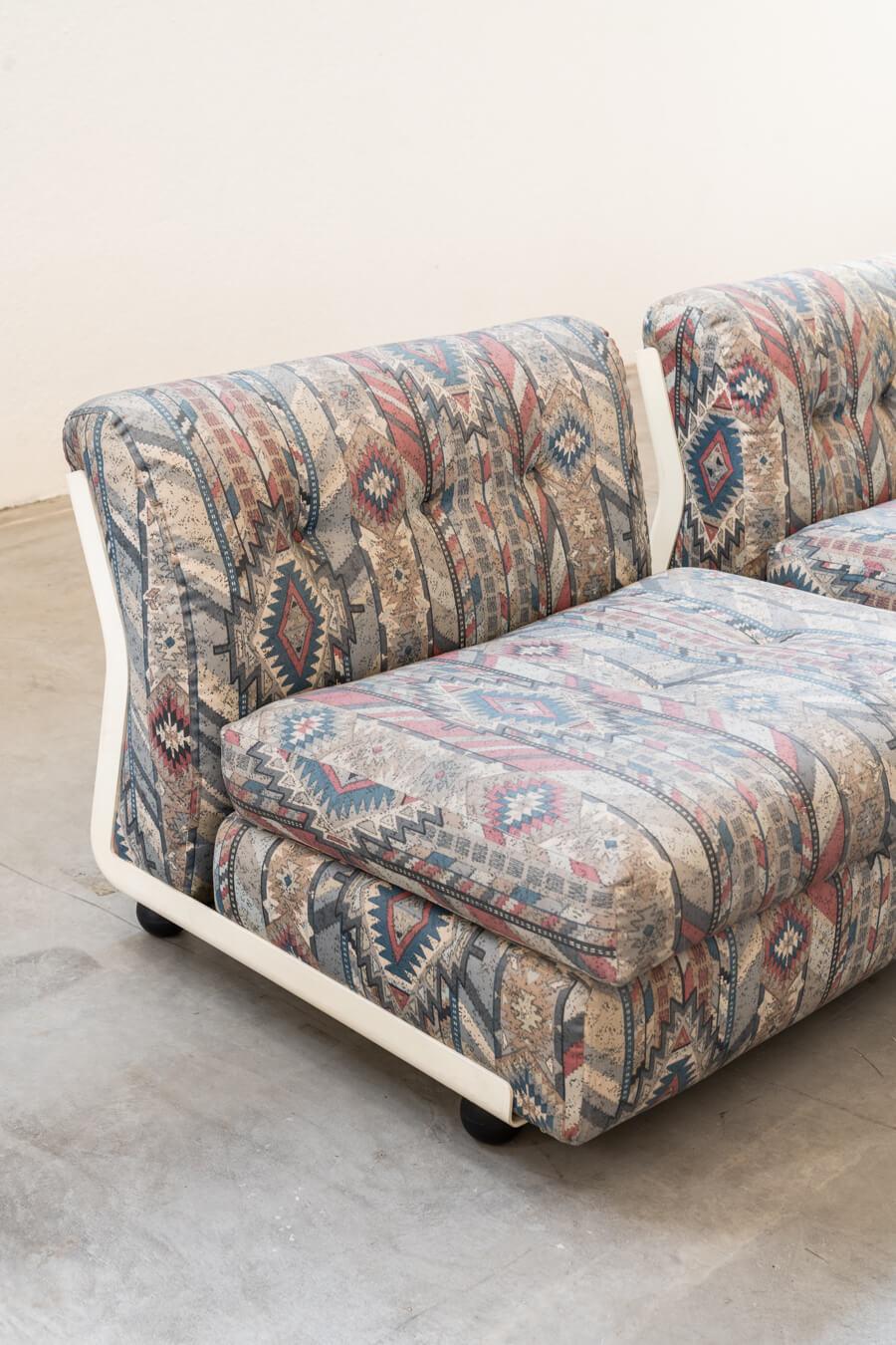 Late 20th Century Iconic Pair of Amanta Armchairs by Mario Bellini - 1970s Italian Design Excellen For Sale