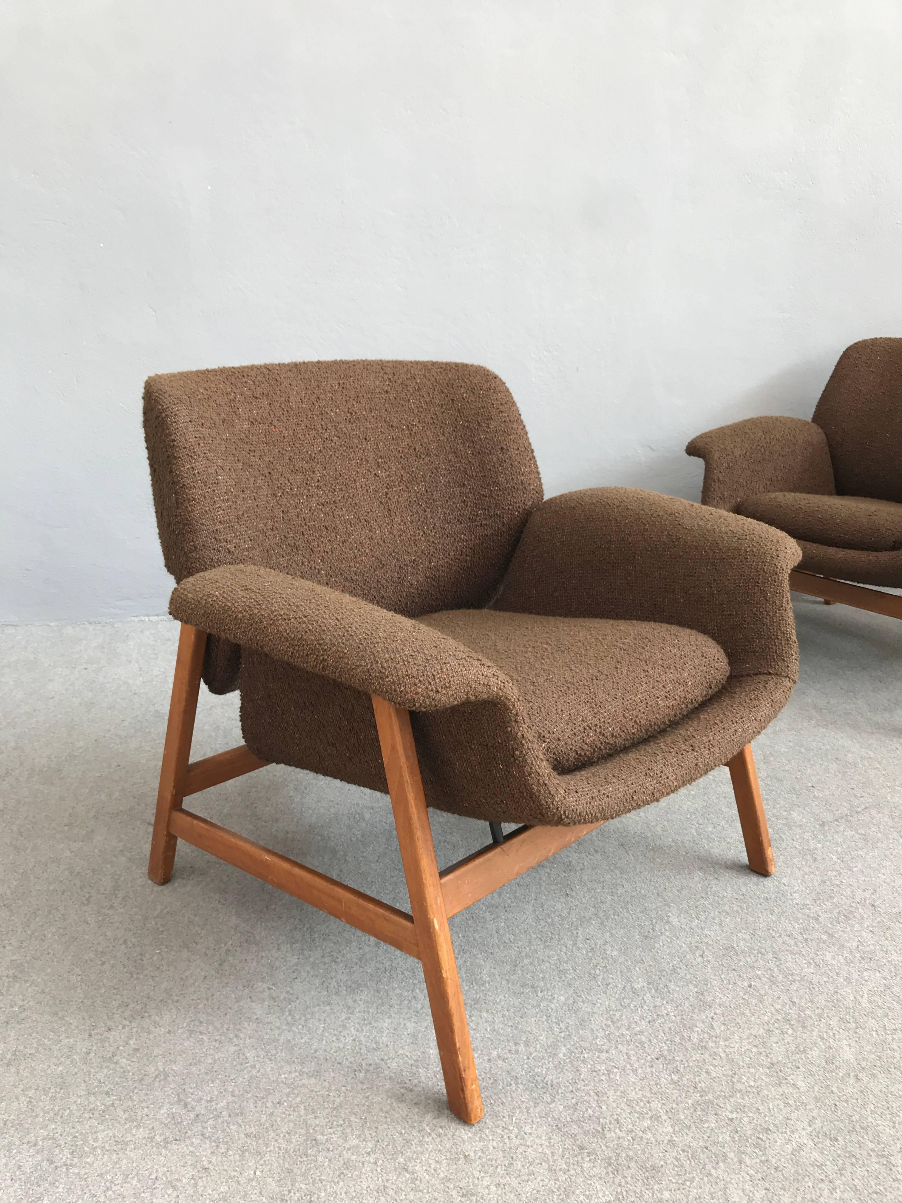 Mid-20th Century Iconic Pair of Armchairs 849 by Gianfranco Frattini for Cassina