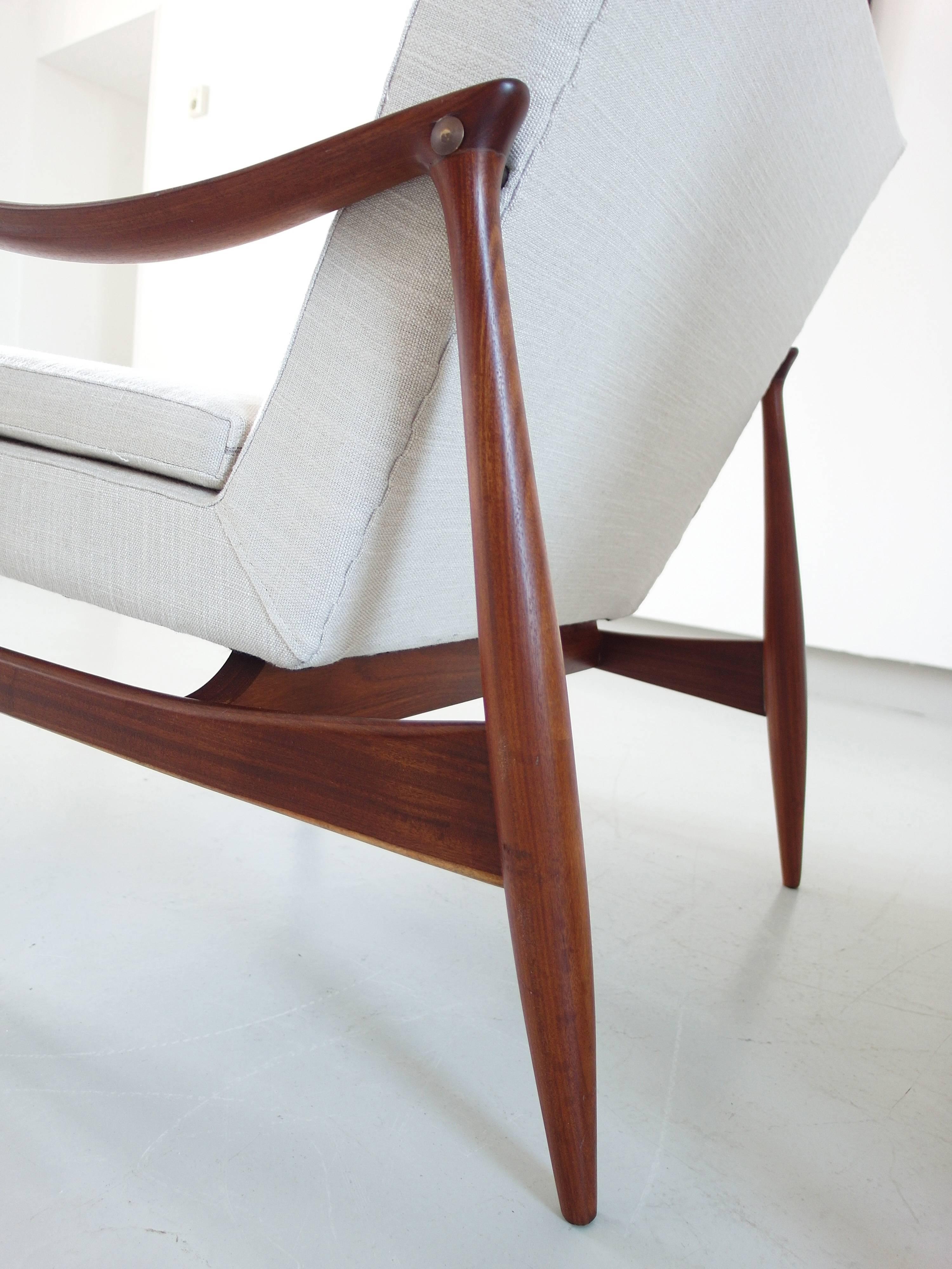 Iconic Pair of Dinamarquesa Armchairs by Jorge Zalszupin, Brazil, 1959 7