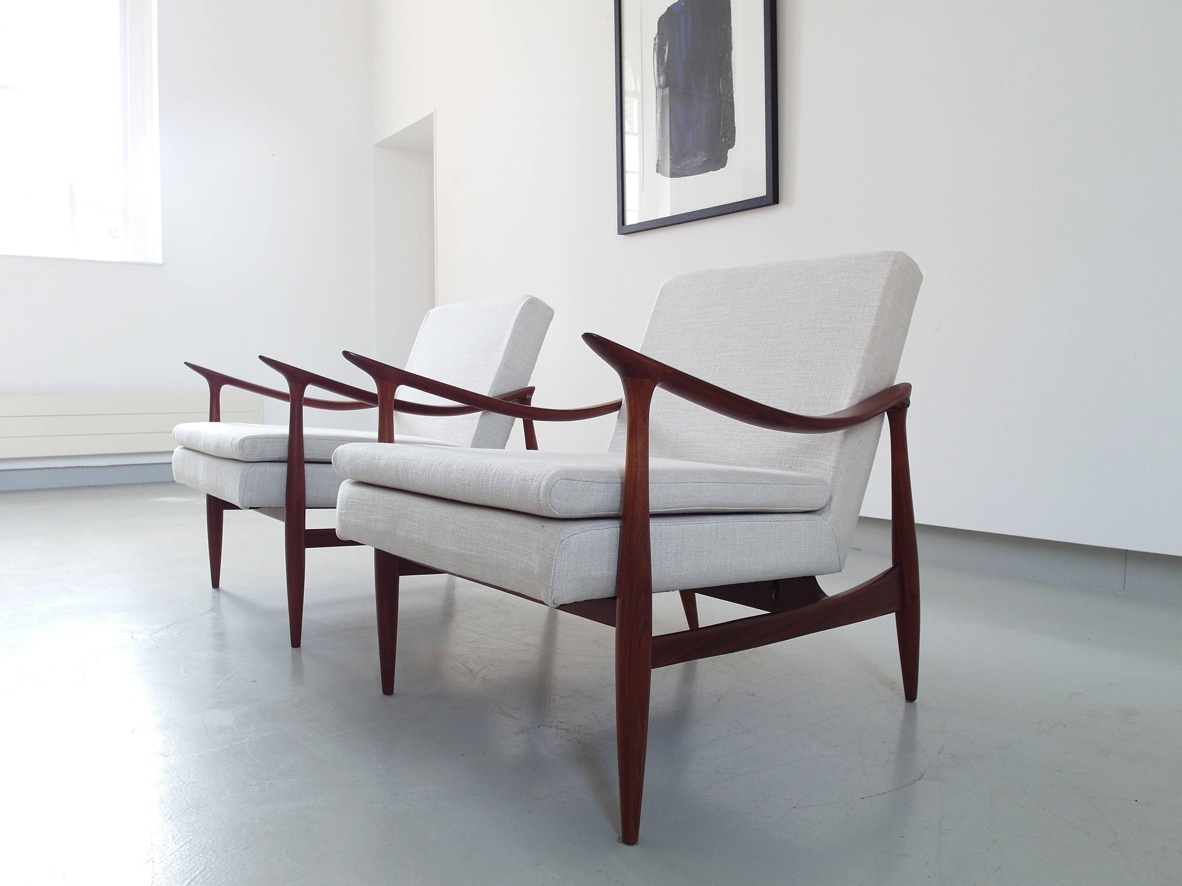 Iconic Pair of Dinamarquesa Armchairs by Jorge Zalszupin Brazil