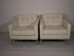 Iconic Pair of Florence Knoll Lounge Chairs, 1950s Mid-Century Modern