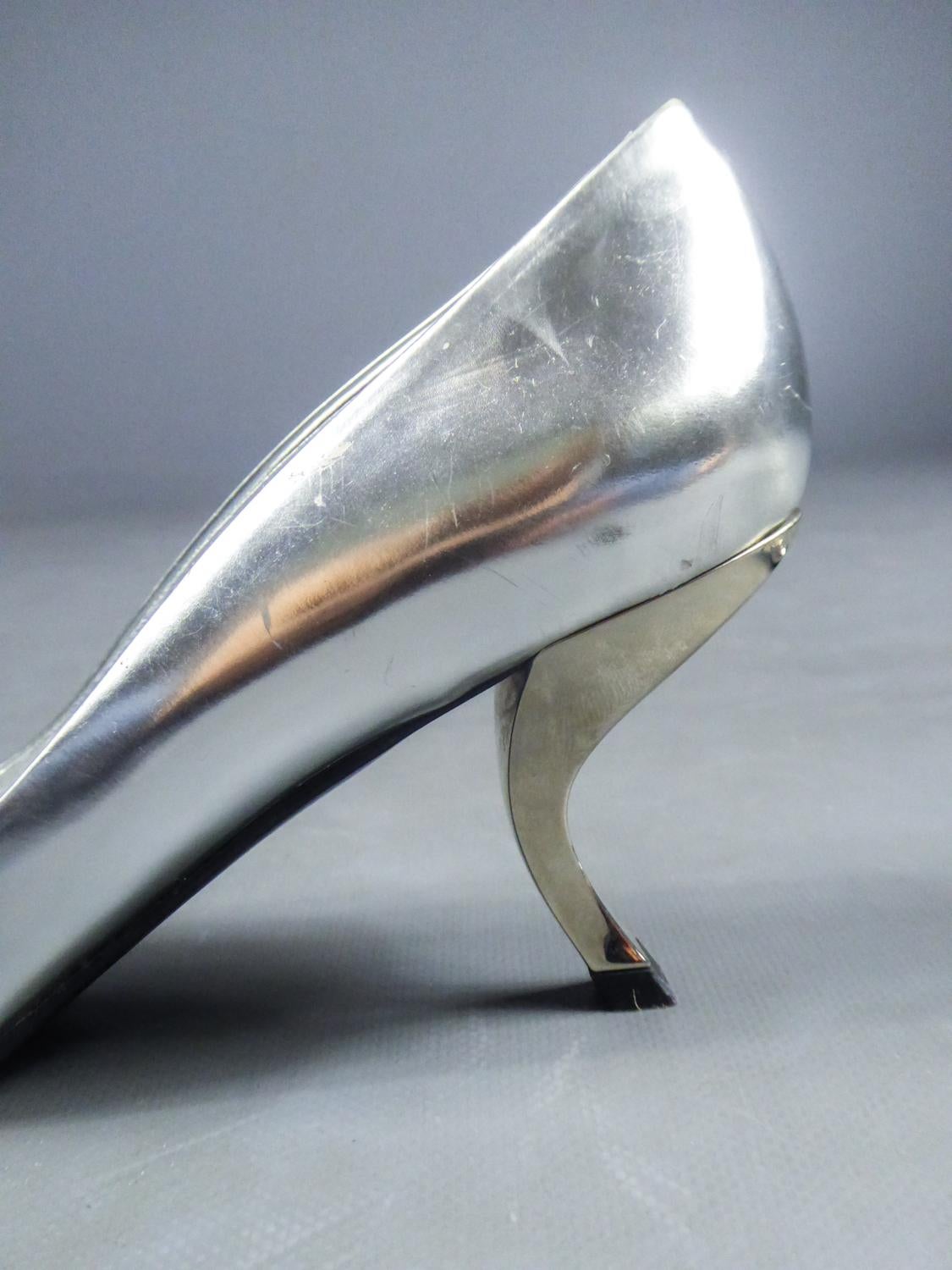 Gray Iconic Pair of Roger Vivier Pumps with Virgule Heel Circa 1980 For Sale