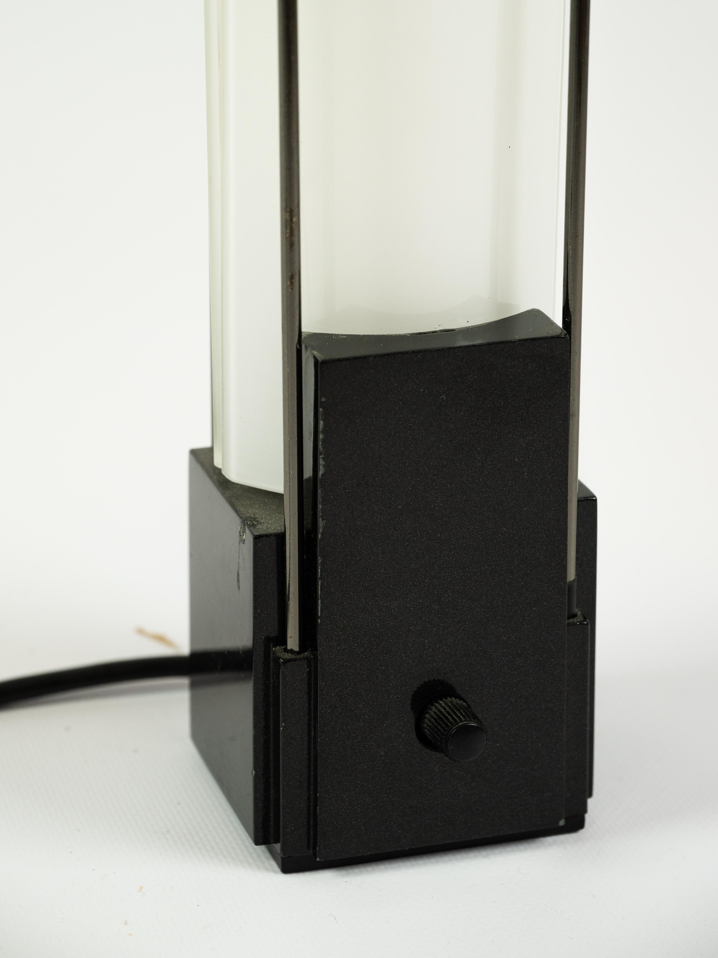 Iconic Palio table Lamp design by Perry A. King & Santiago Miranda for Arteluce For Sale 4