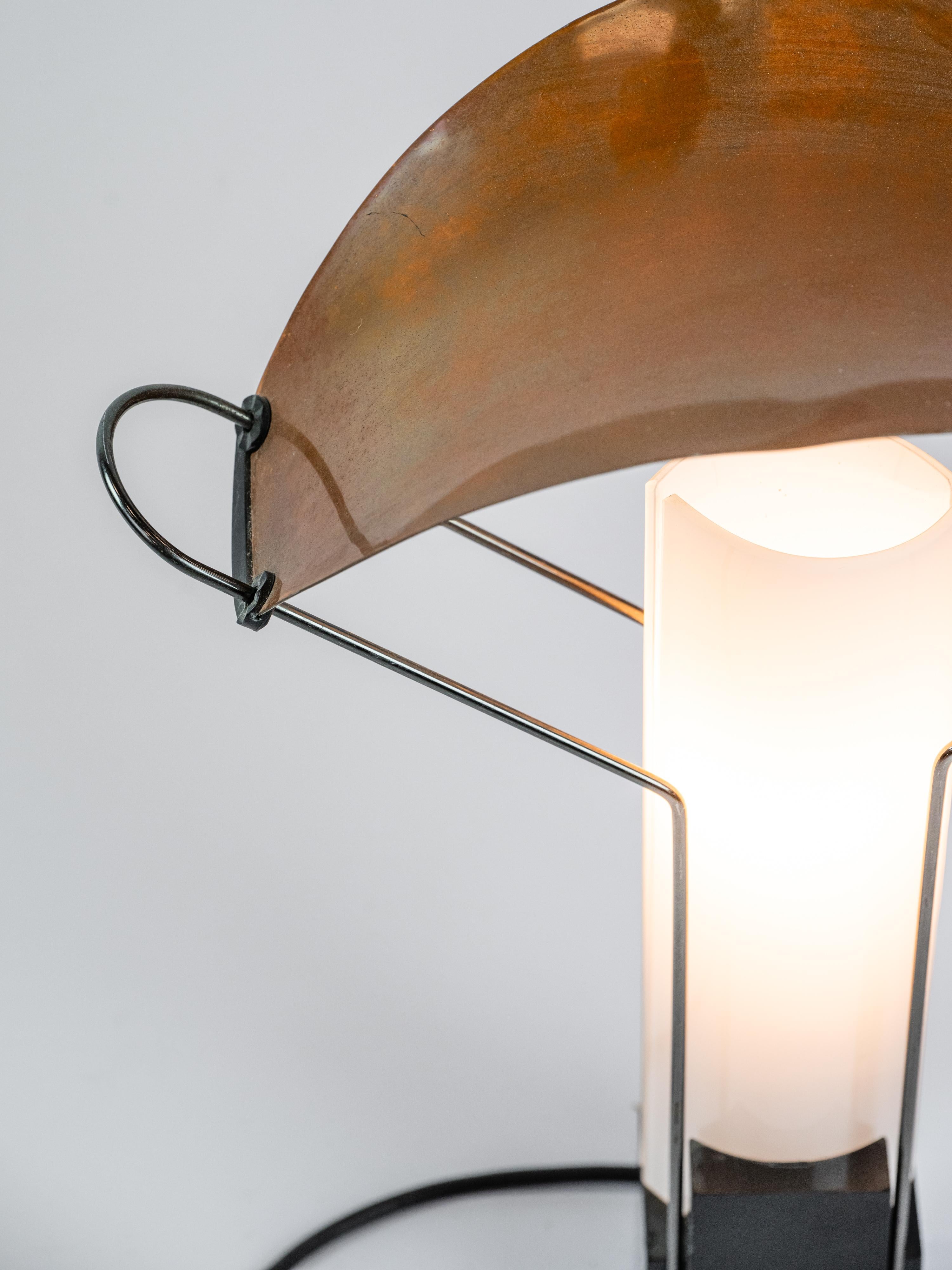Iconic Palio table Lamp design by Perry A. King & Santiago Miranda for Arteluce In Good Condition For Sale In NICE, FR