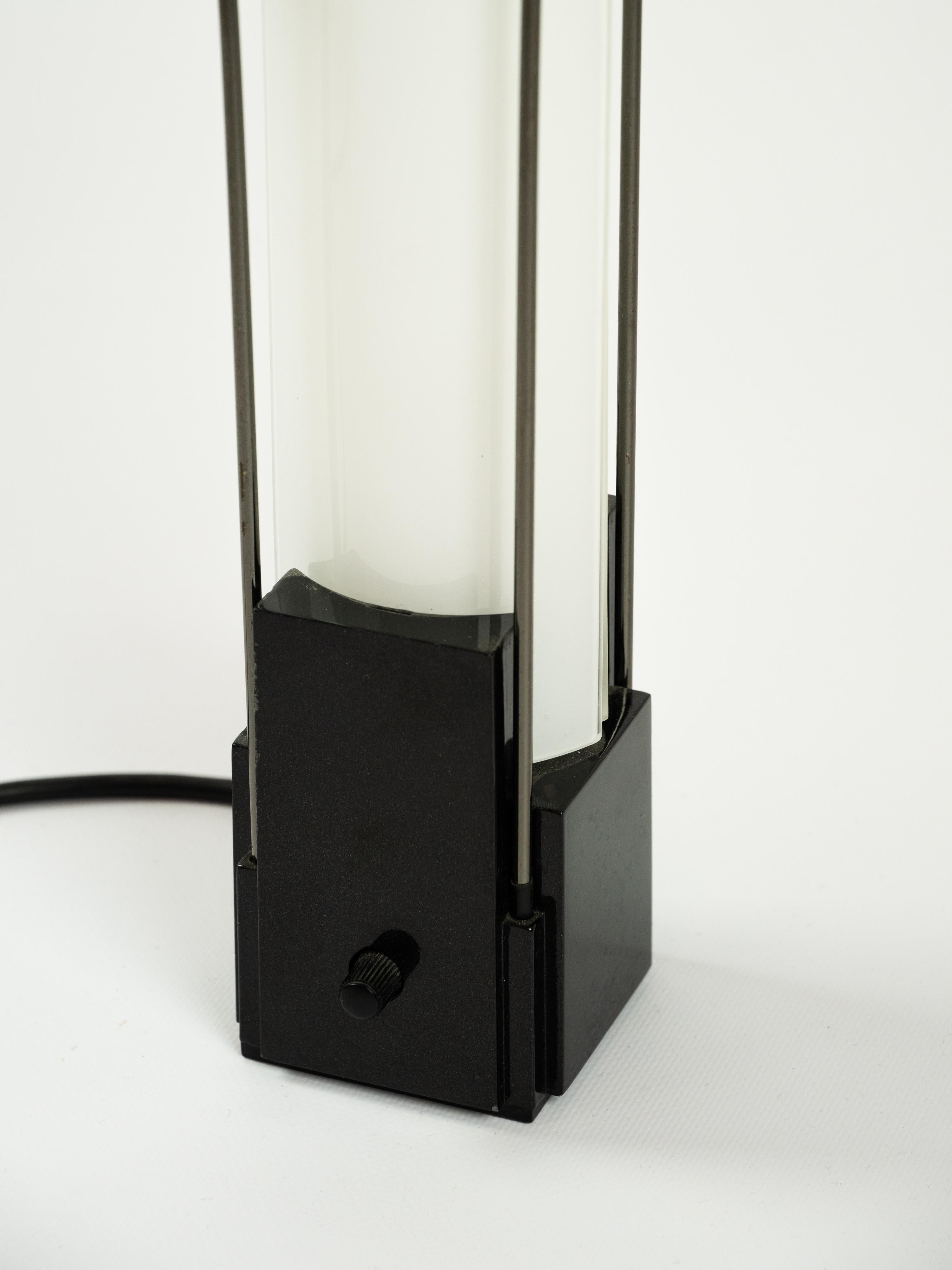 Iconic Palio table Lamp design by Perry A. King & Santiago Miranda for Arteluce For Sale 1