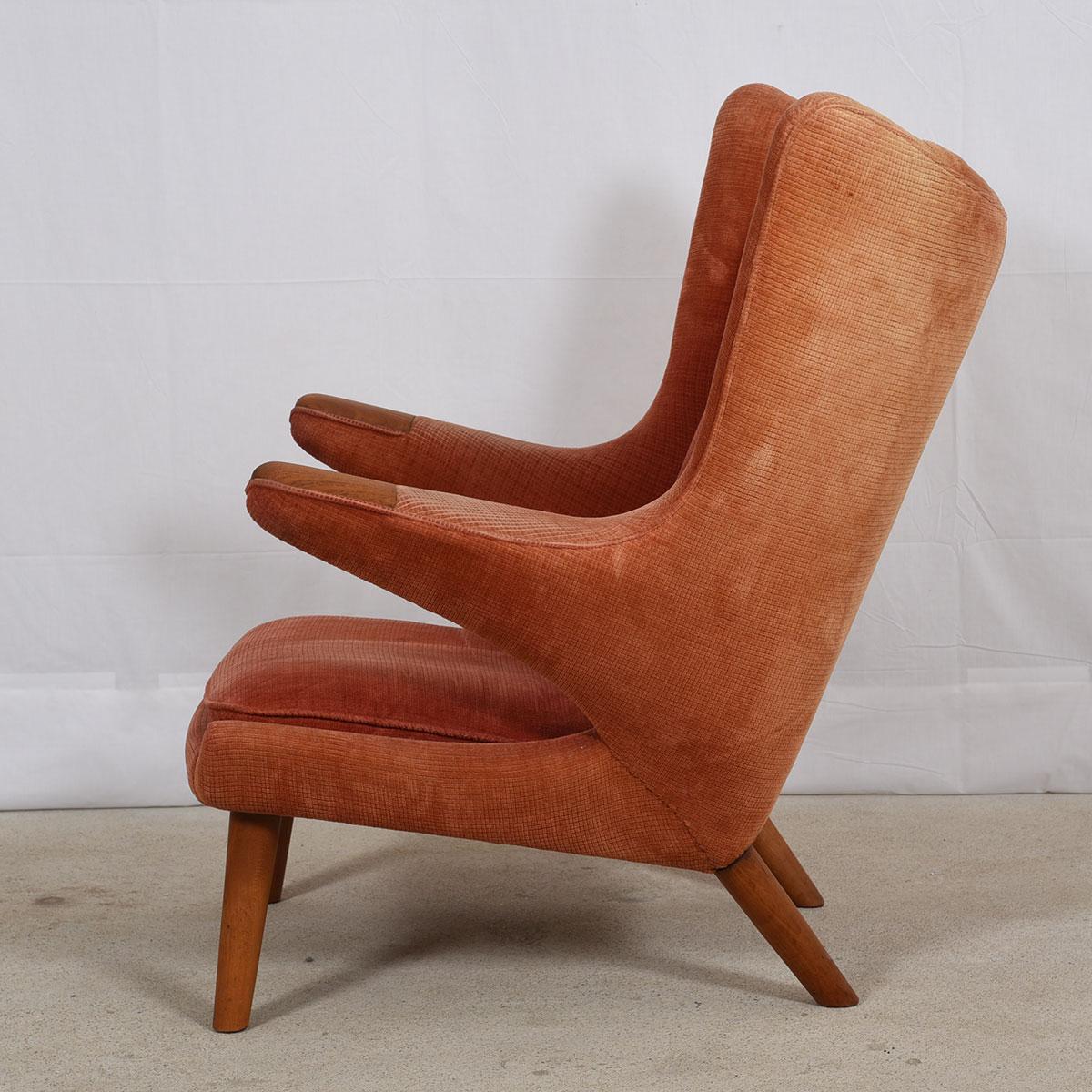 Iconic Papa Bear Wingback Chair by Hans Wegner, 1951 In Excellent Condition For Sale In Kensington, MD