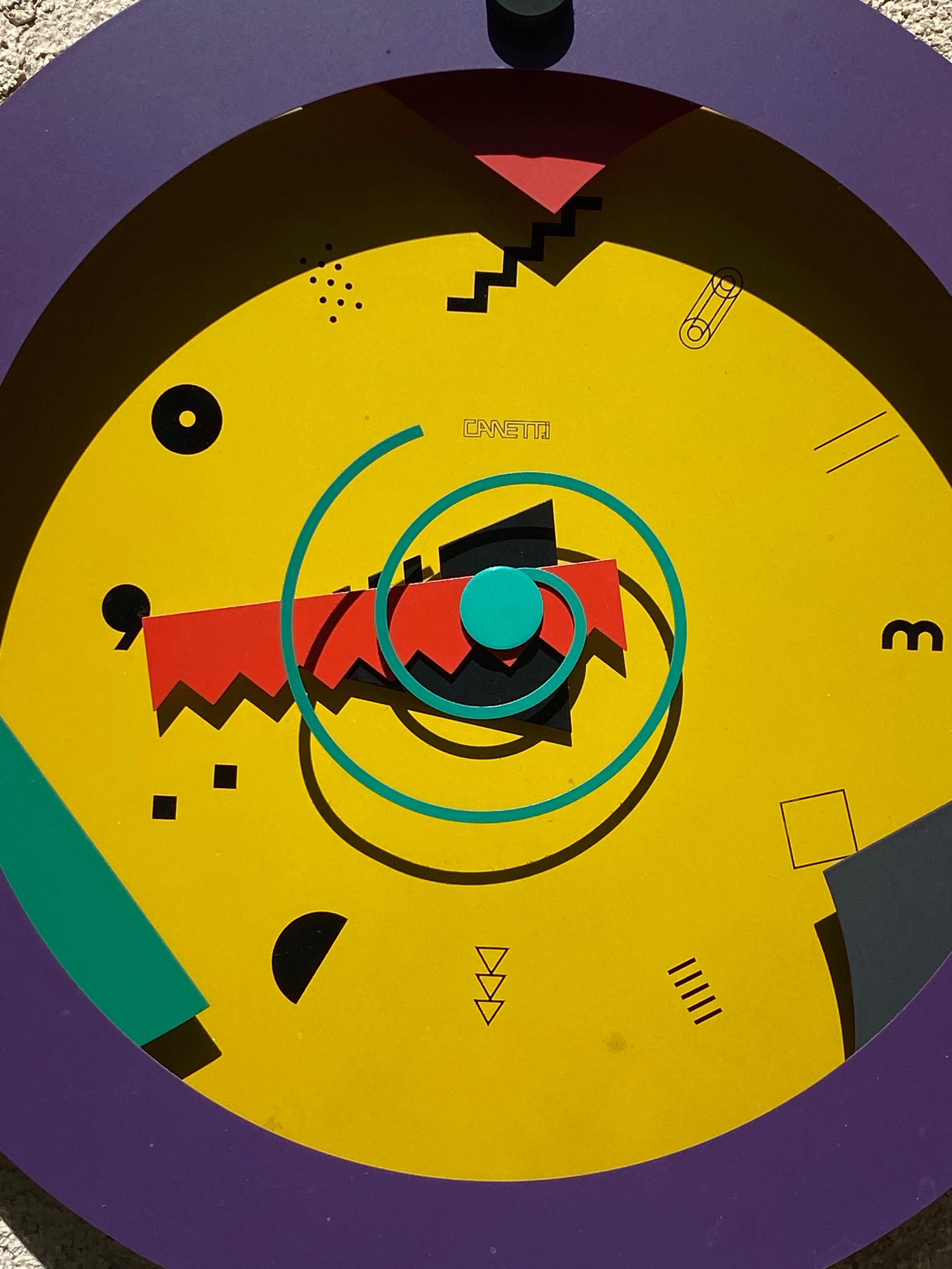 Icónico Reloj de Pared Postmoderno de los 80 
