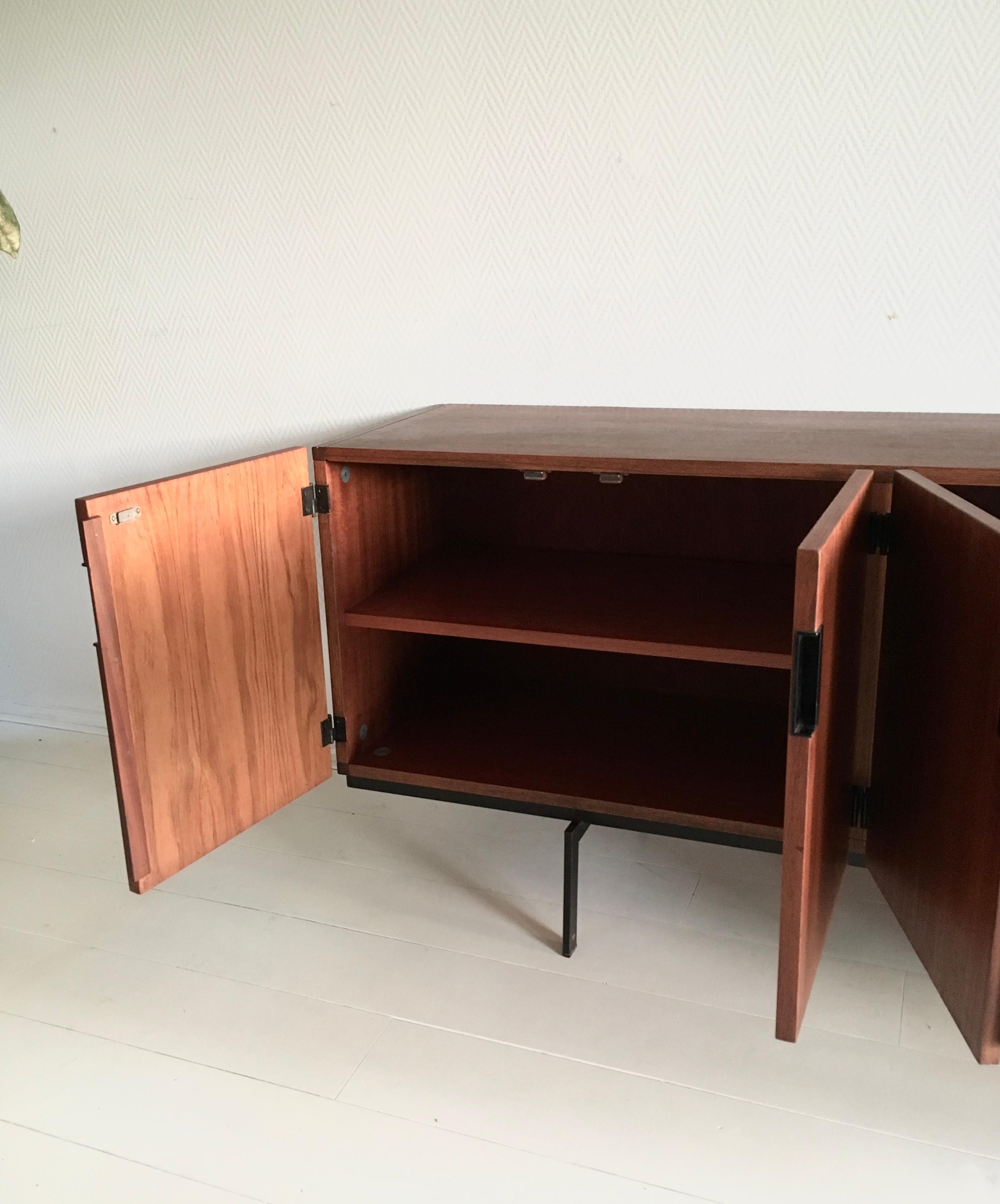 Iconic Pastoe Credenza, Sideboard, Japanese Series, Model DU03 by Cees Braakman For Sale 1