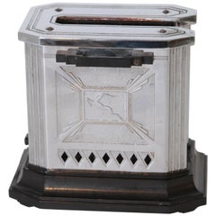 Used Iconic Patented Raymond Patten Hotpoint Art Deco Machine Age Toaster