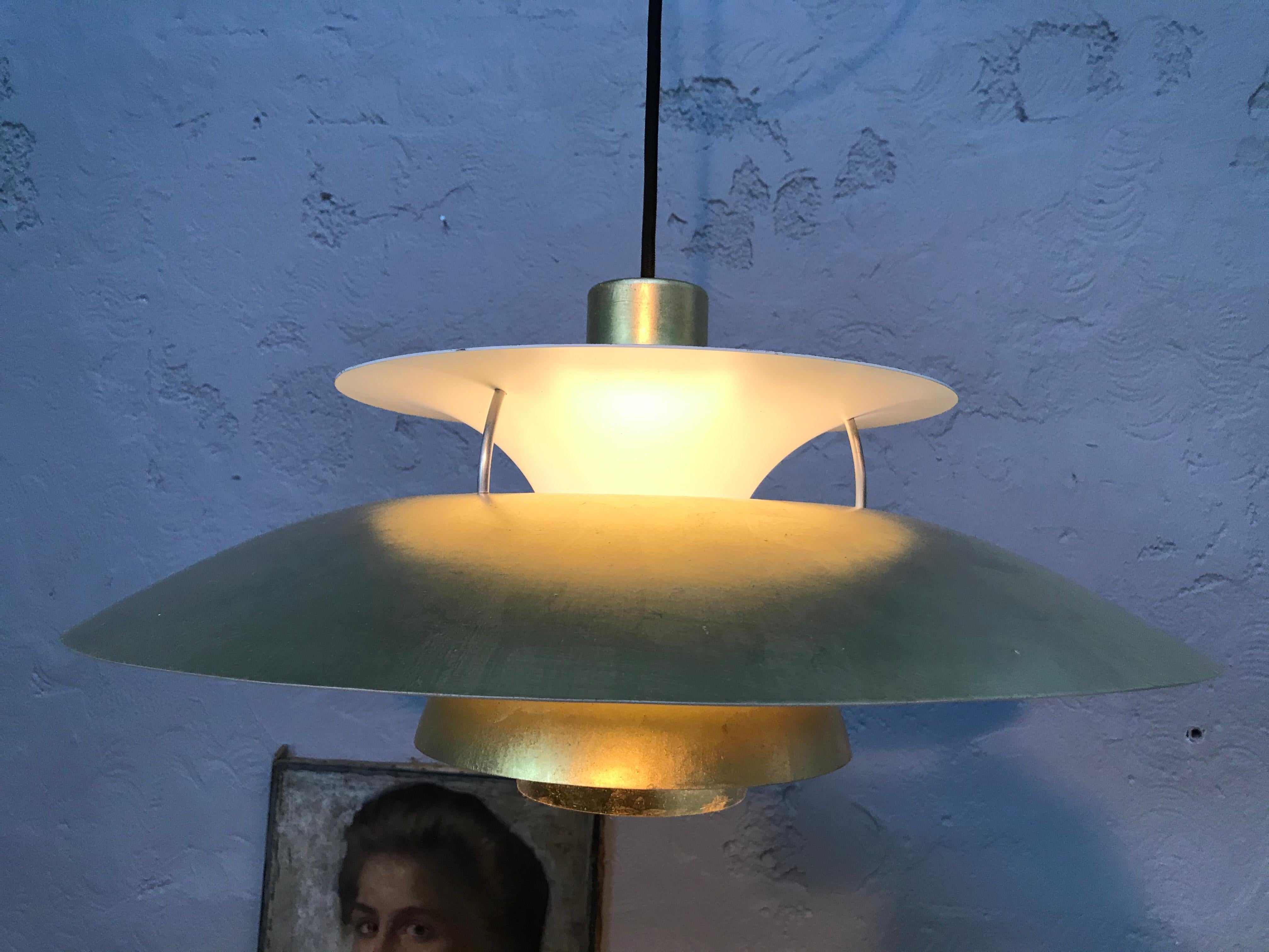 Mid-Century Modern Iconic Poul Henningsen PH 5 Chandelier Pendant Lamp in 24-Carat Gold Leaf