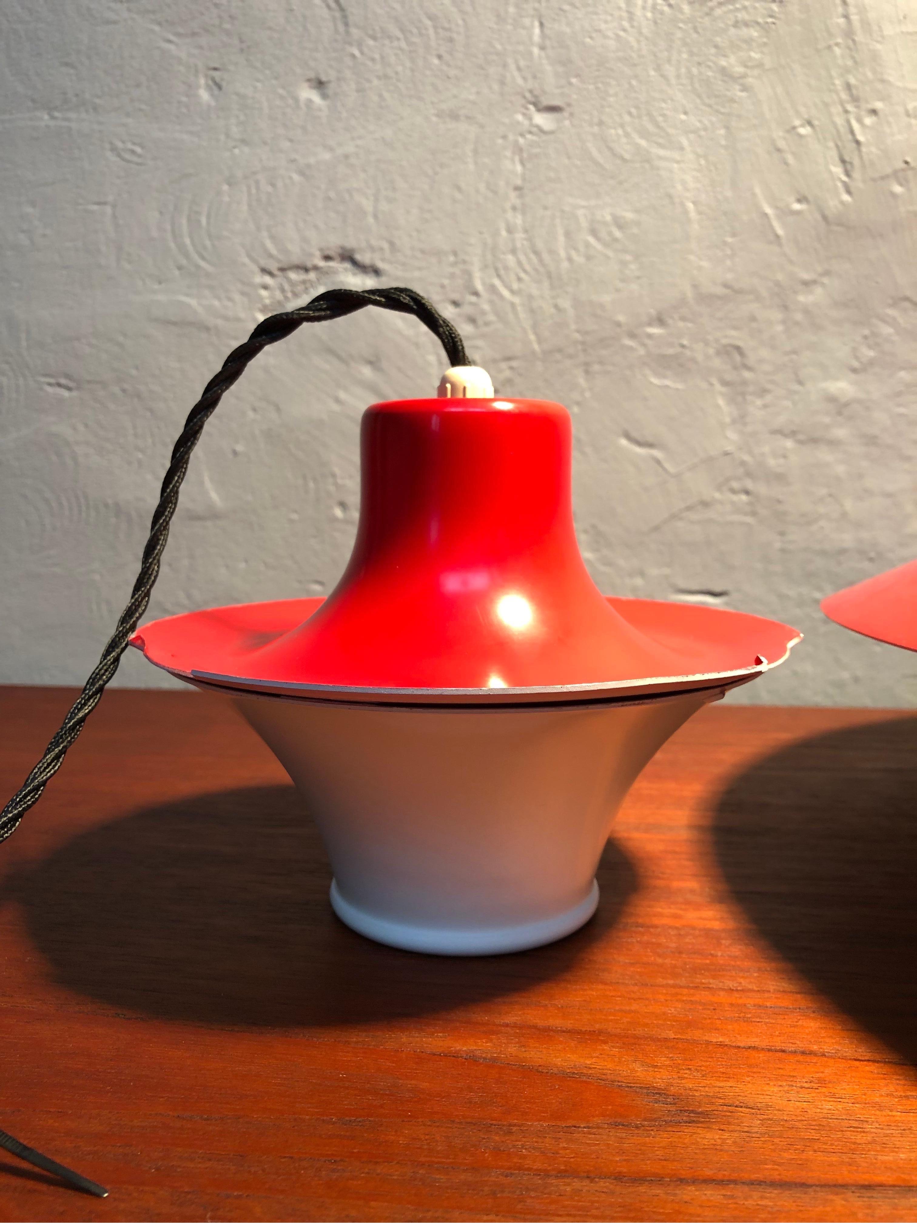 Iconic Rare 1st Edition Poul Henningsen PH 5 Chandelier Pendant Lamp from 1959 In Good Condition For Sale In Søborg, DK