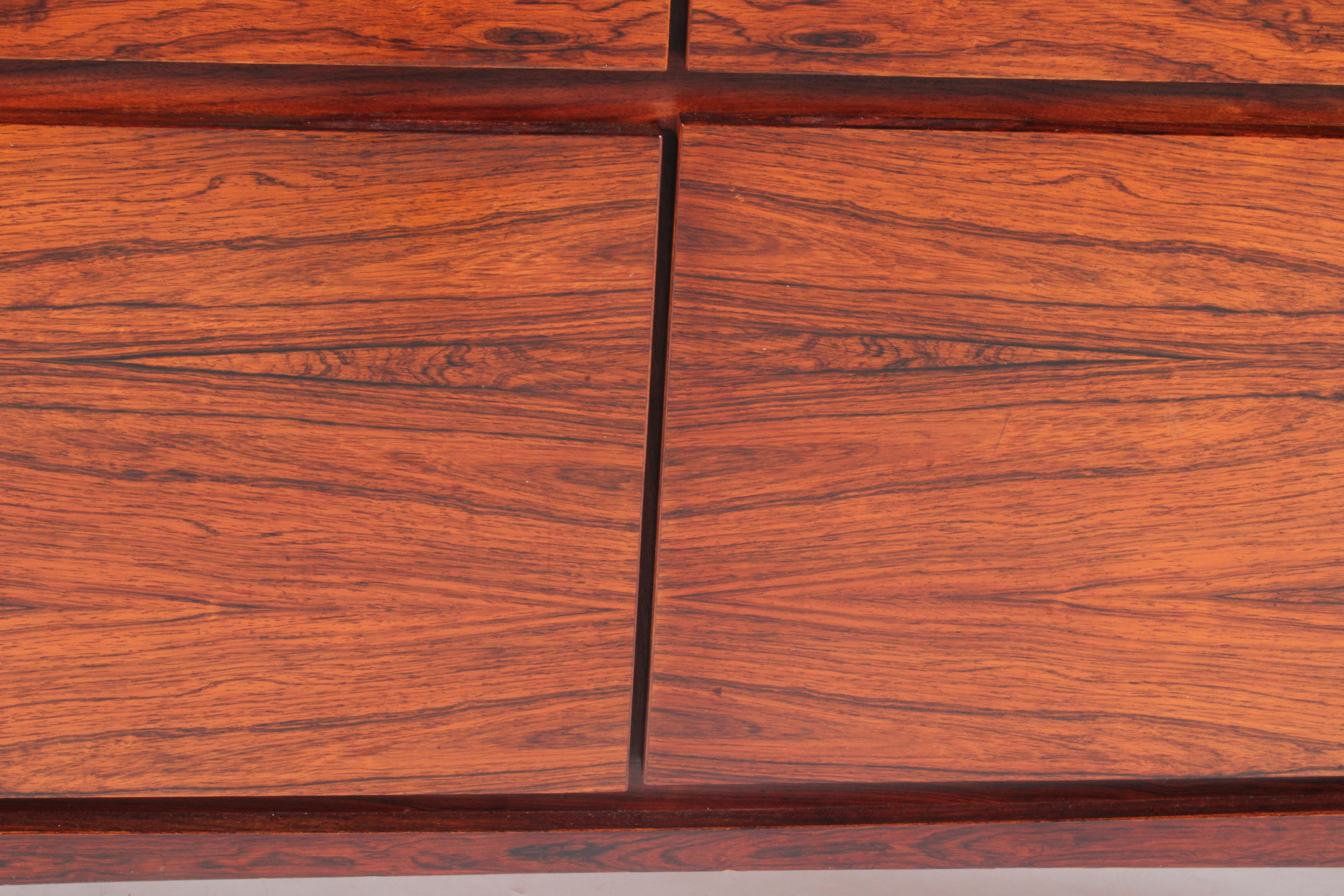 Iconica e rara credenza di design danese di Ib Kofod-Larsen * CONSEGNA GRATUITA IN TUTTO IL MONDO in vendita 2