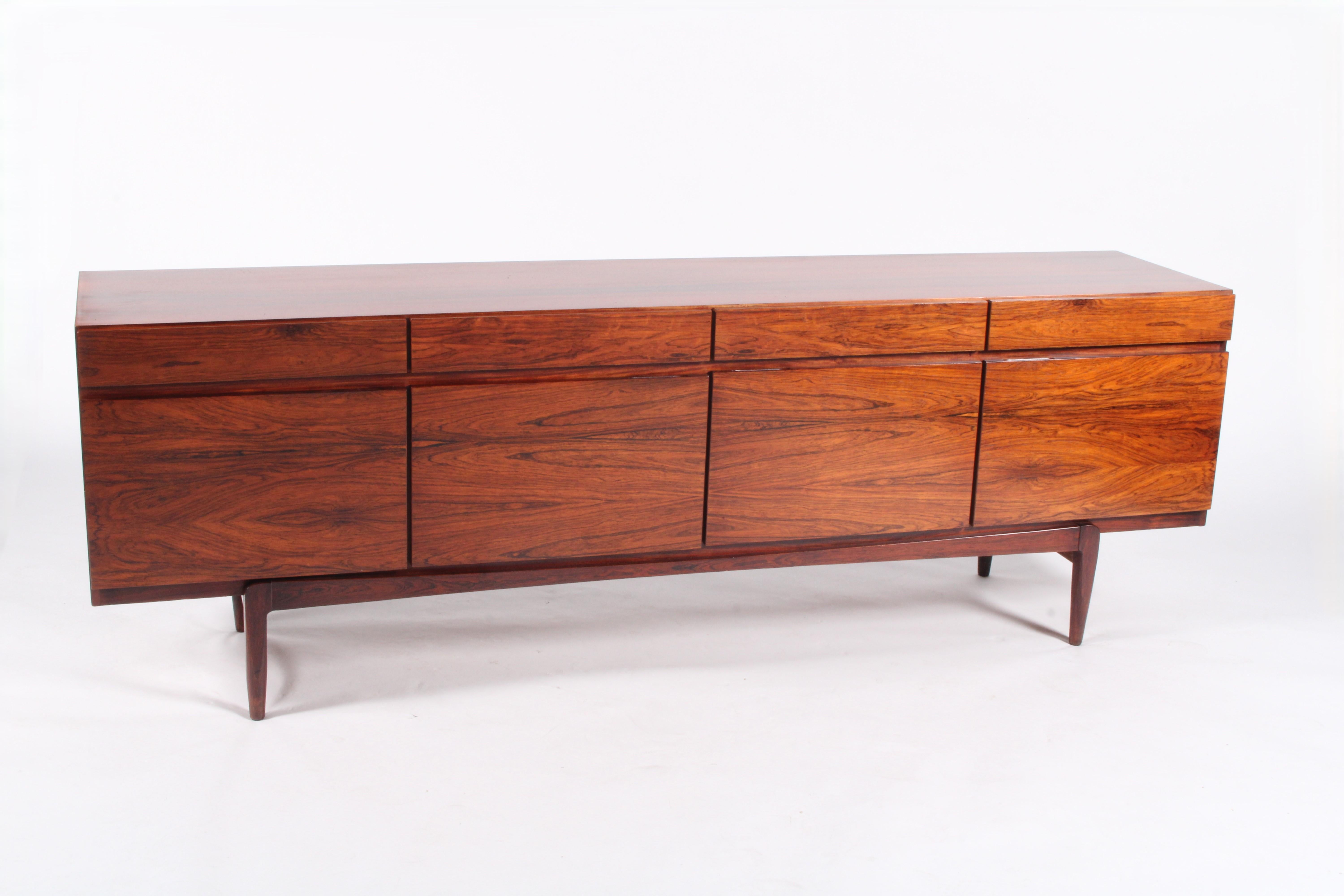 Iconica e rara credenza di design danese di Ib Kofod-Larsen * CONSEGNA GRATUITA IN TUTTO IL MONDO in vendita 8