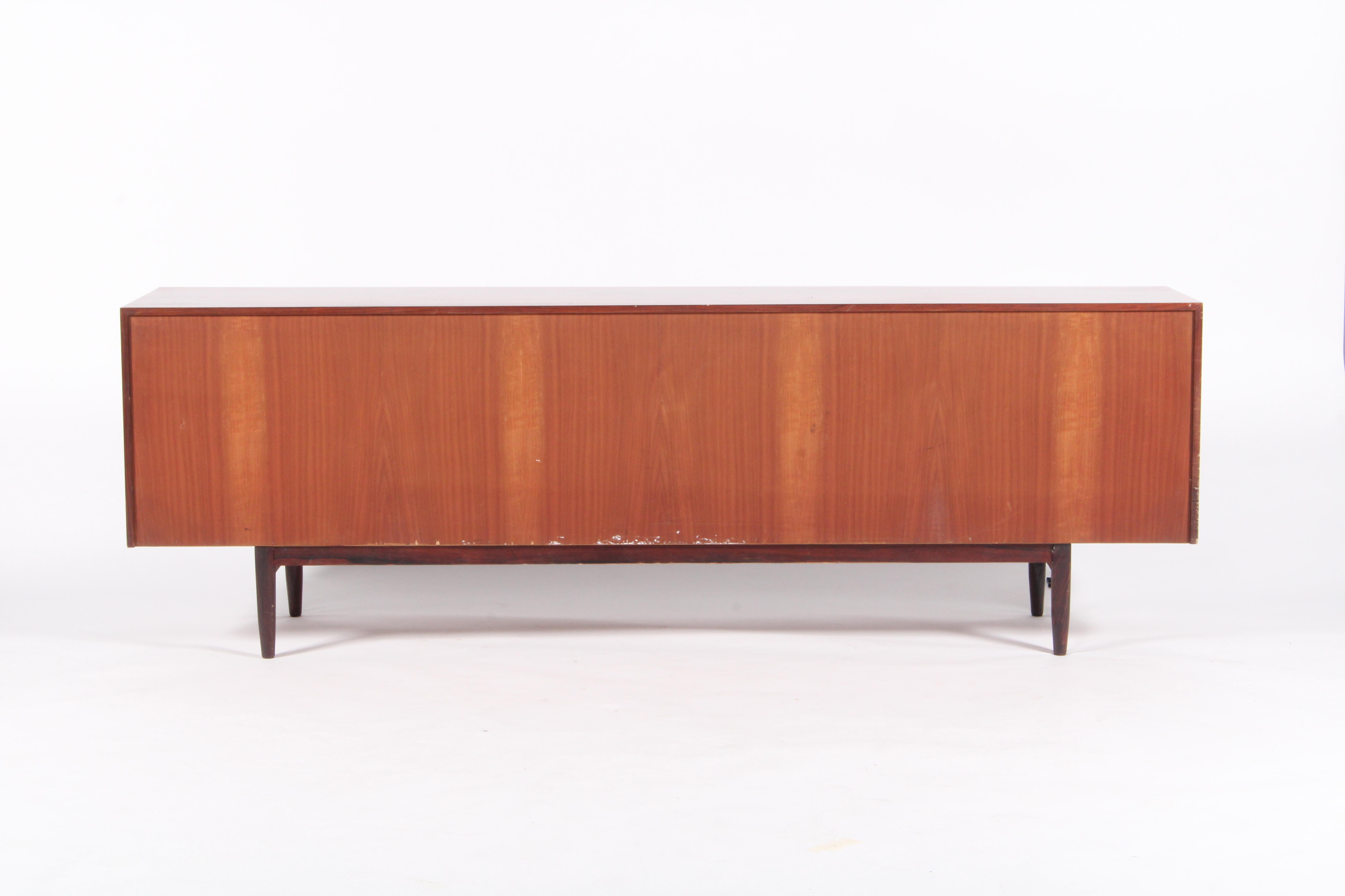Iconica e rara credenza di design danese di Ib Kofod-Larsen * CONSEGNA GRATUITA IN TUTTO IL MONDO in vendita 12