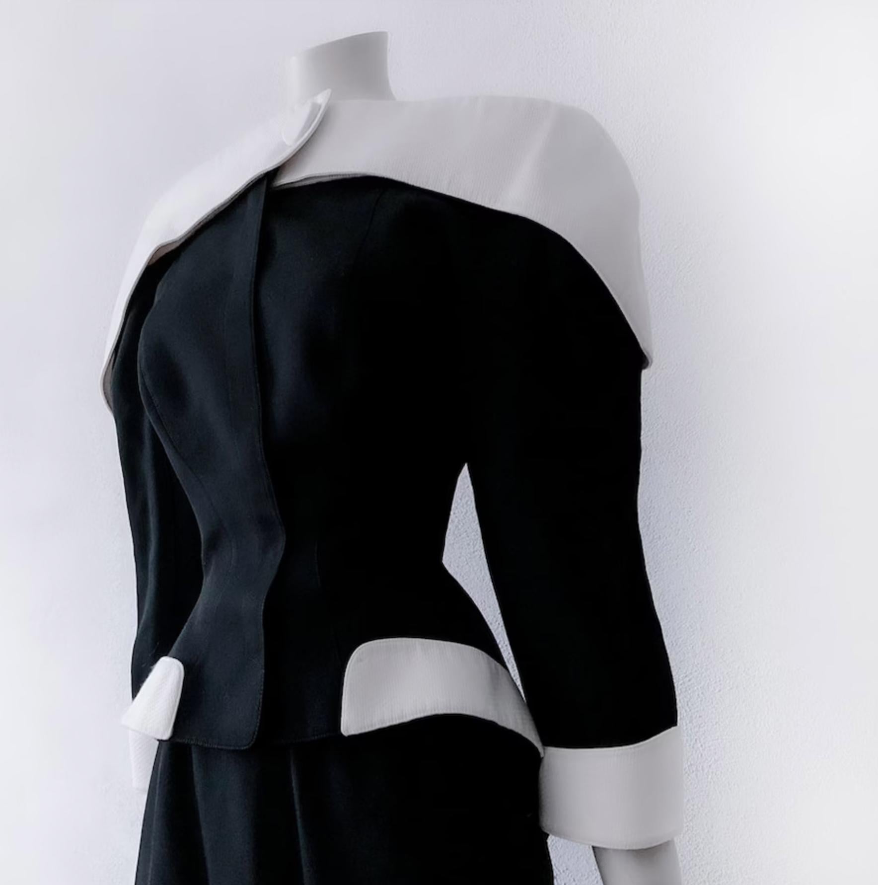 Iconic Rare Thierry Mugler SS 1996 Museum Black White 1