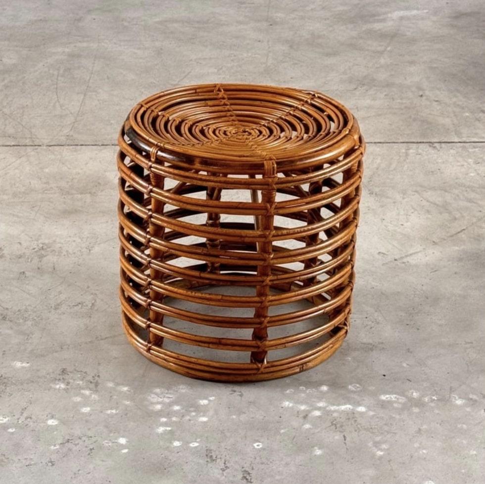 Mid-Century moderno Sgabello iconico in rattan e bambù di Tito Agnoli, anni '60 in vendita