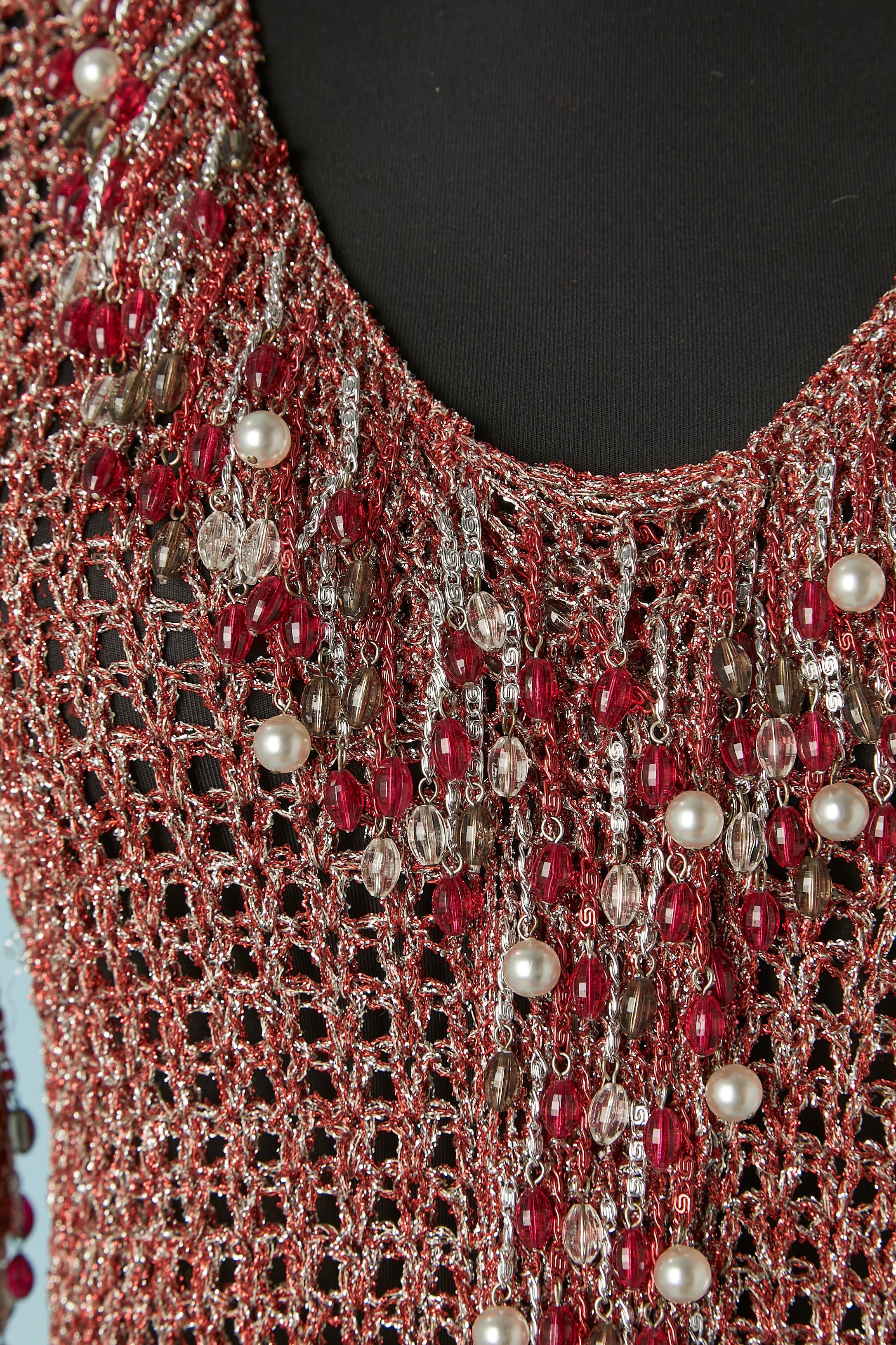 Iconic red and silver lurex knit with  fringes and beads Loris Azzaro Circa 1970 In Excellent Condition For Sale In Saint-Ouen-Sur-Seine, FR