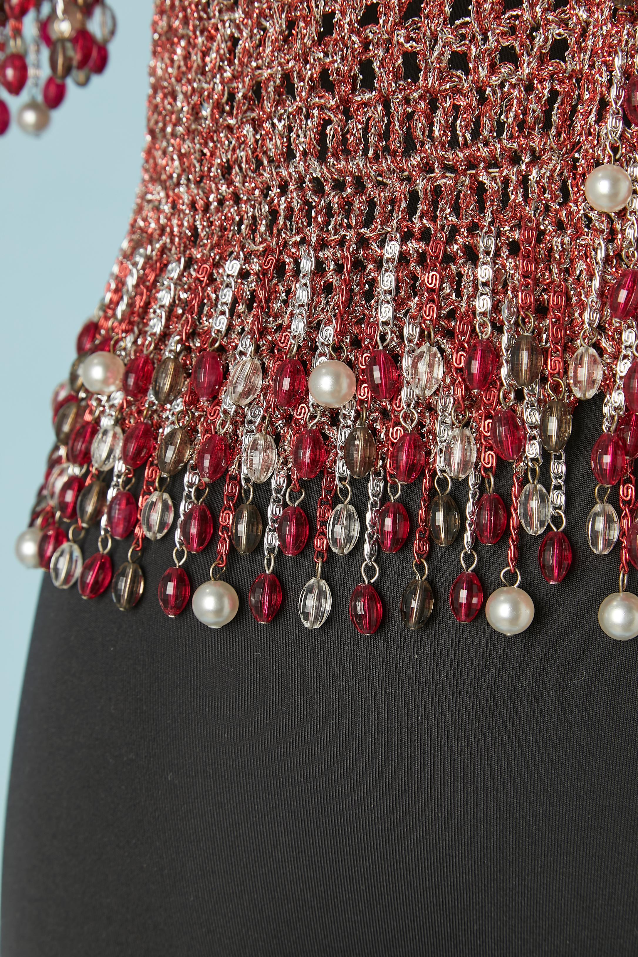 Iconic red and silver lurex knit with  fringes and beads Loris Azzaro Circa 1970 In Excellent Condition For Sale In Saint-Ouen-Sur-Seine, FR