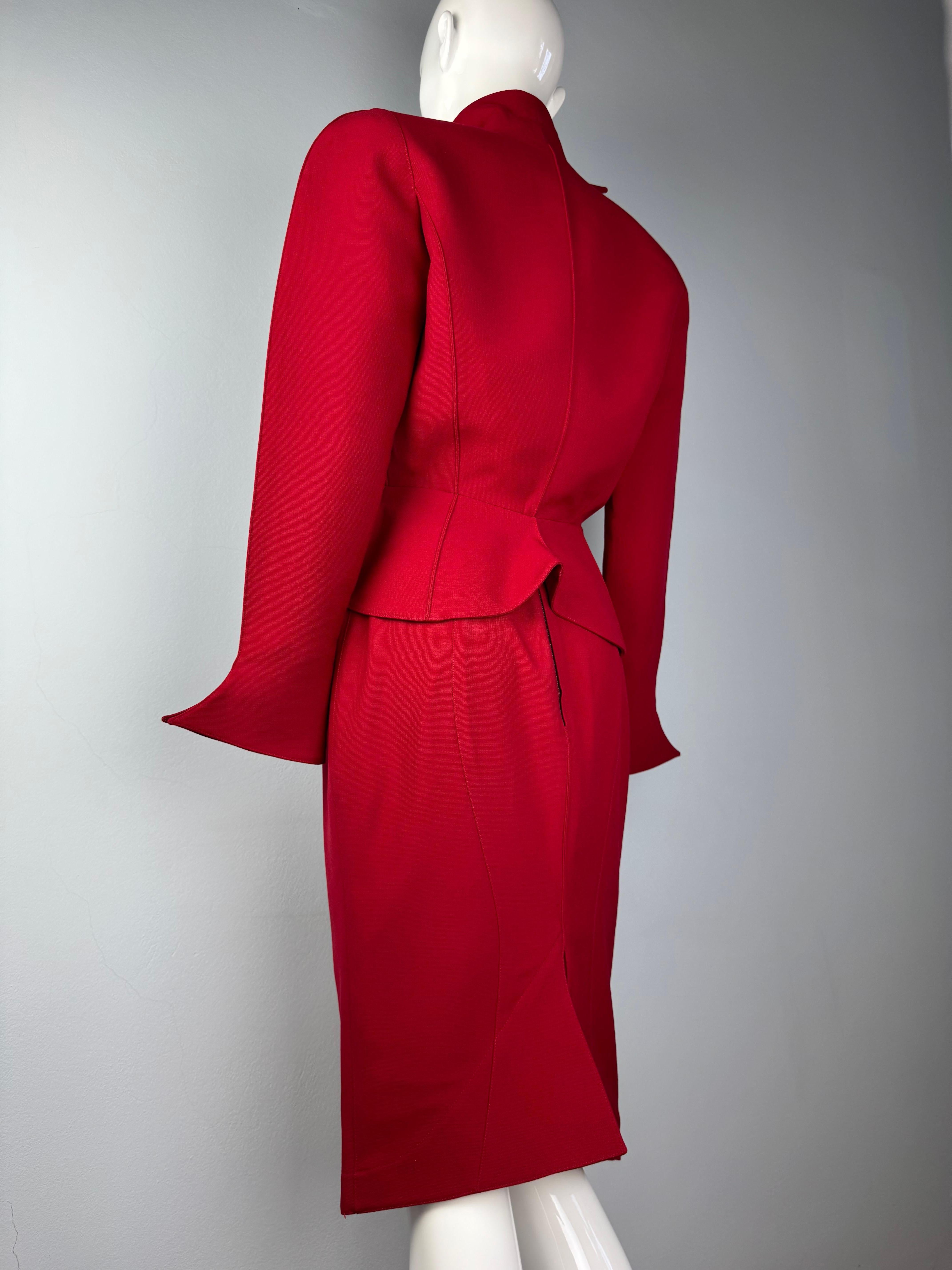 Icone rouge Thierry Mugler Les Infernales FW 1988 Costume de vampire Excellent état - En vente à Praha 4, Hlavní město Praha