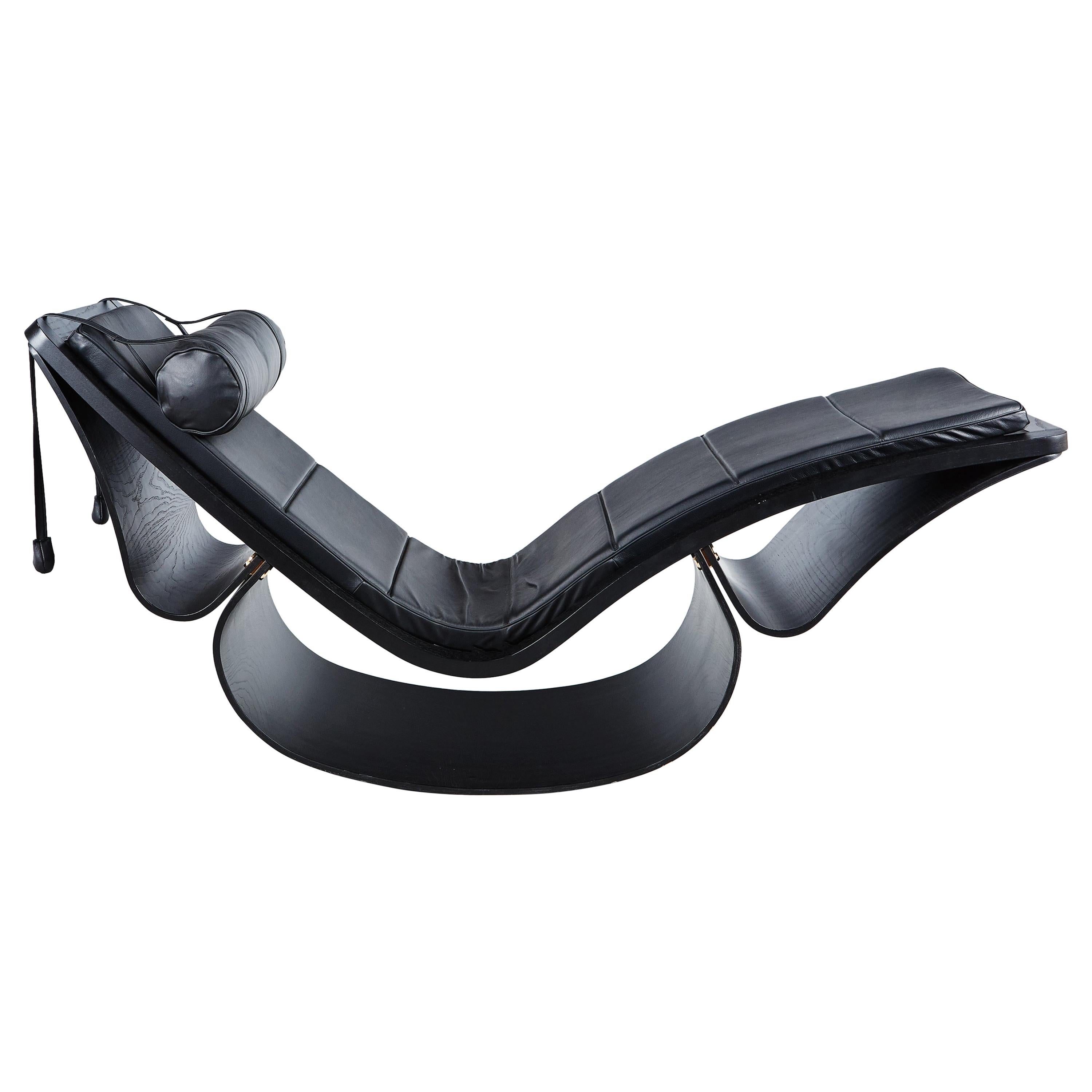 Iconic "Rio" Chaise Longue Designed by Oscar Niemeyer and Daughter Anna Maria For Sale