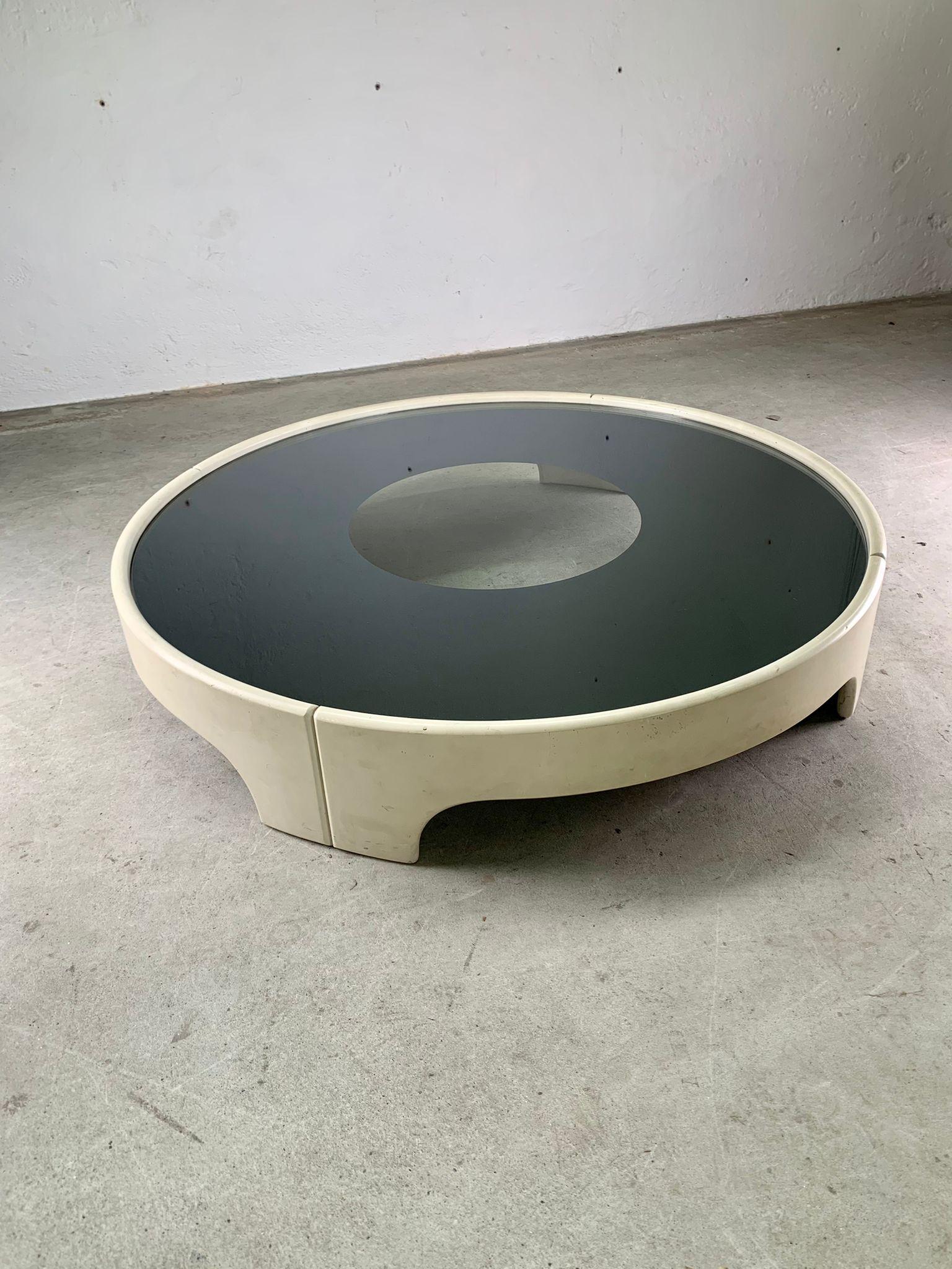 Iconic round coffee table by Tito Agnoli for Sormani, Italy, 1960s 4