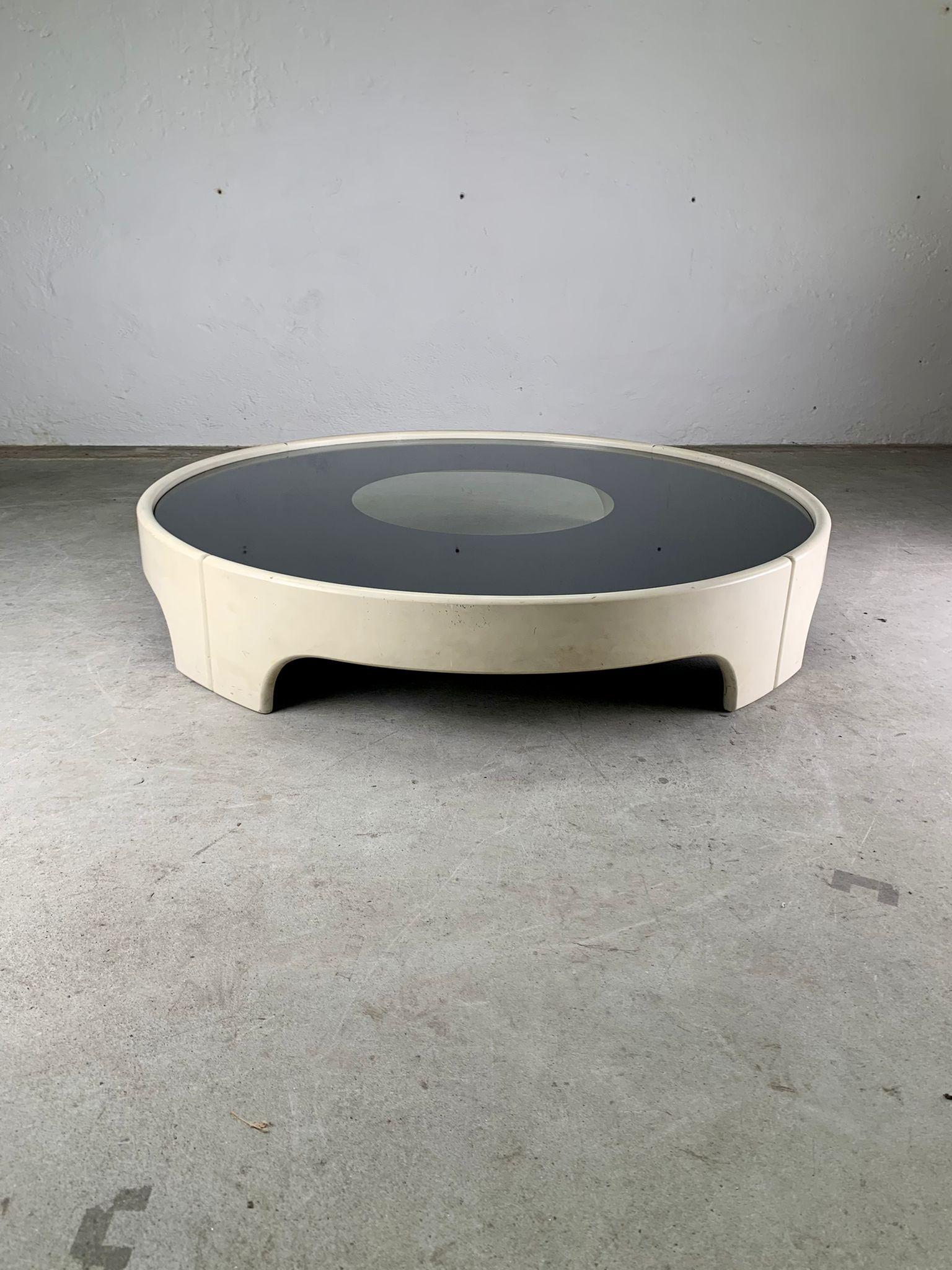 Mid-20th Century Iconic round coffee table by Tito Agnoli for Sormani, Italy, 1960s