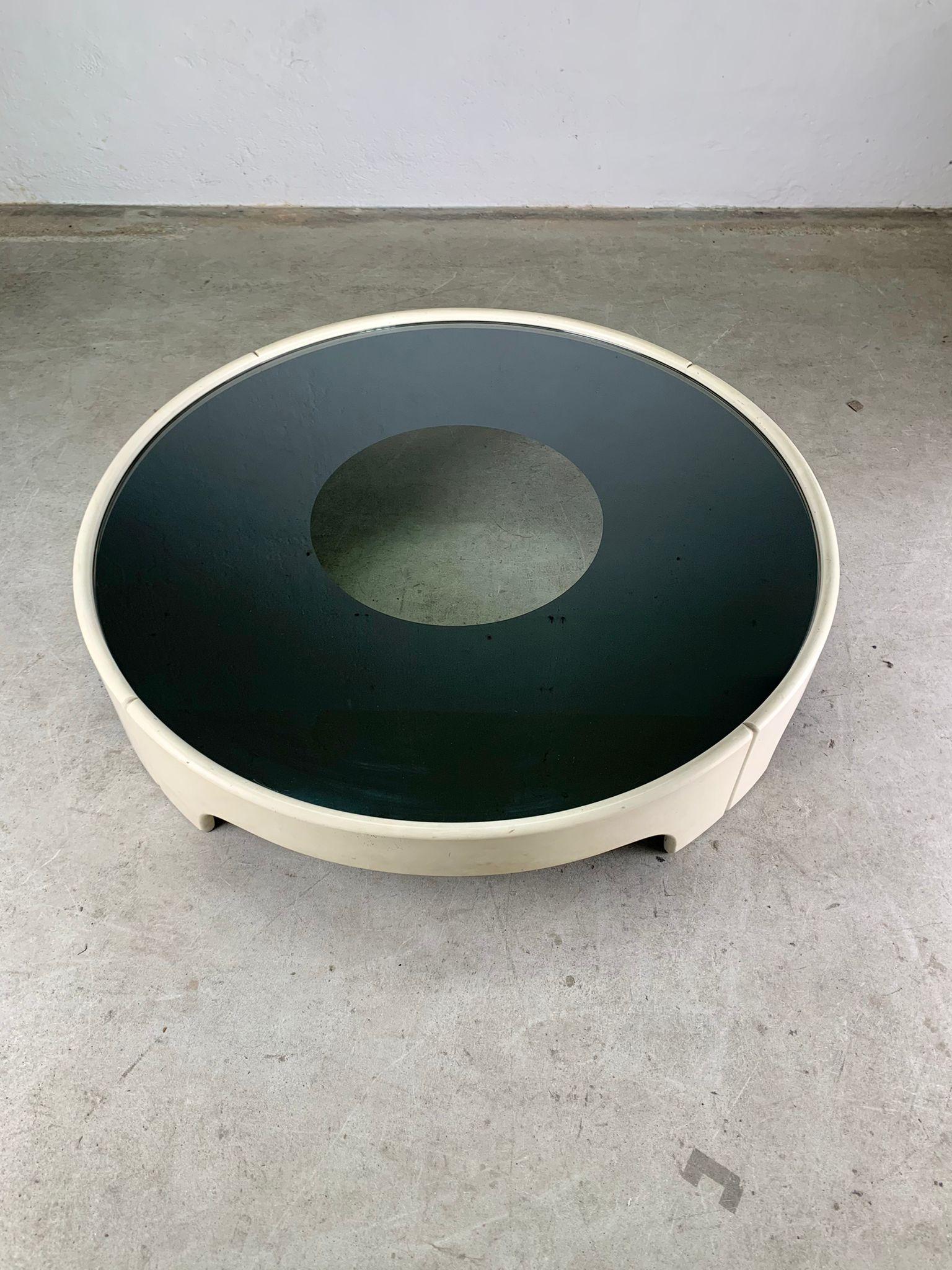 Iconic round coffee table by Tito Agnoli for Sormani, Italy, 1960s 1