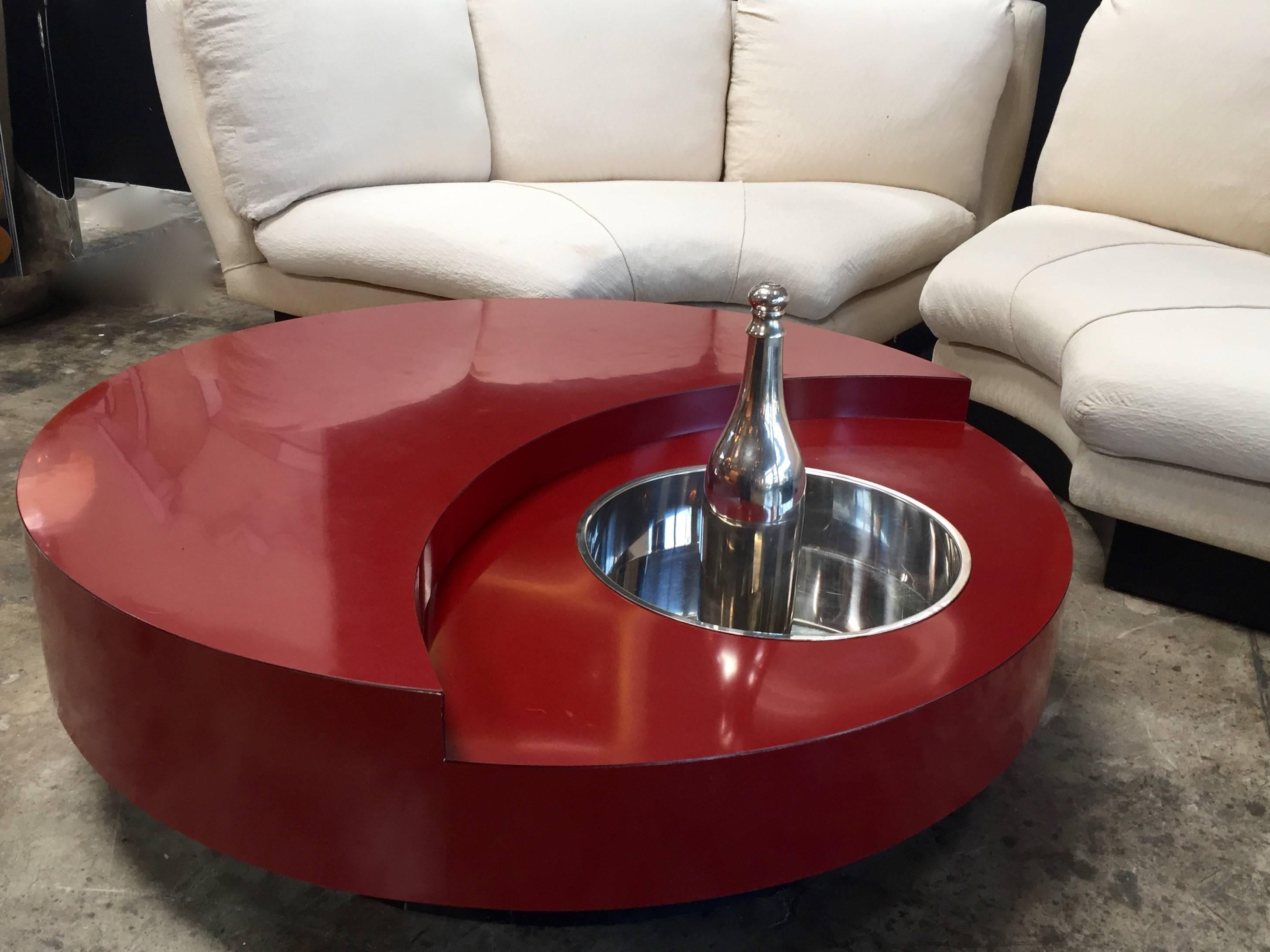 Iconic Round Red Coffee Table by Willy Rizzo, Italy, 1970s 2