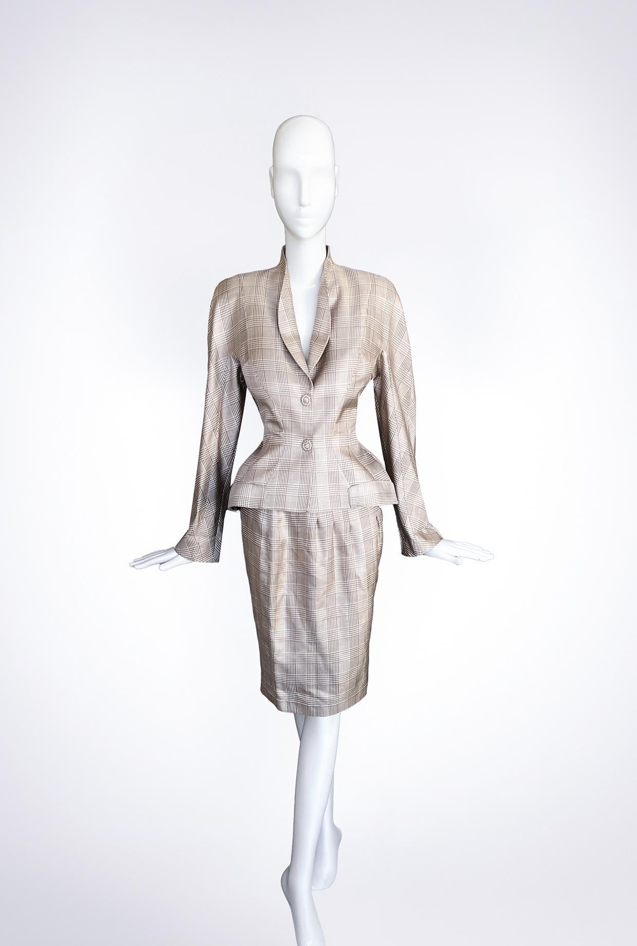 Ikonischer Laufsteg Thierry Mugler F/S 1996 Seidenanzug Blazer Rock Karen Mulder (Braun) im Angebot