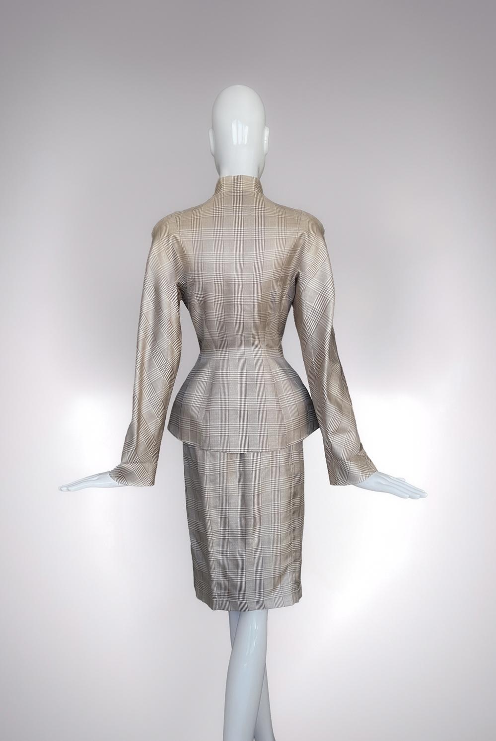 Ikonischer Laufsteg Thierry Mugler F/S 1996 Seidenanzug Blazer Rock Karen Mulder im Angebot 3