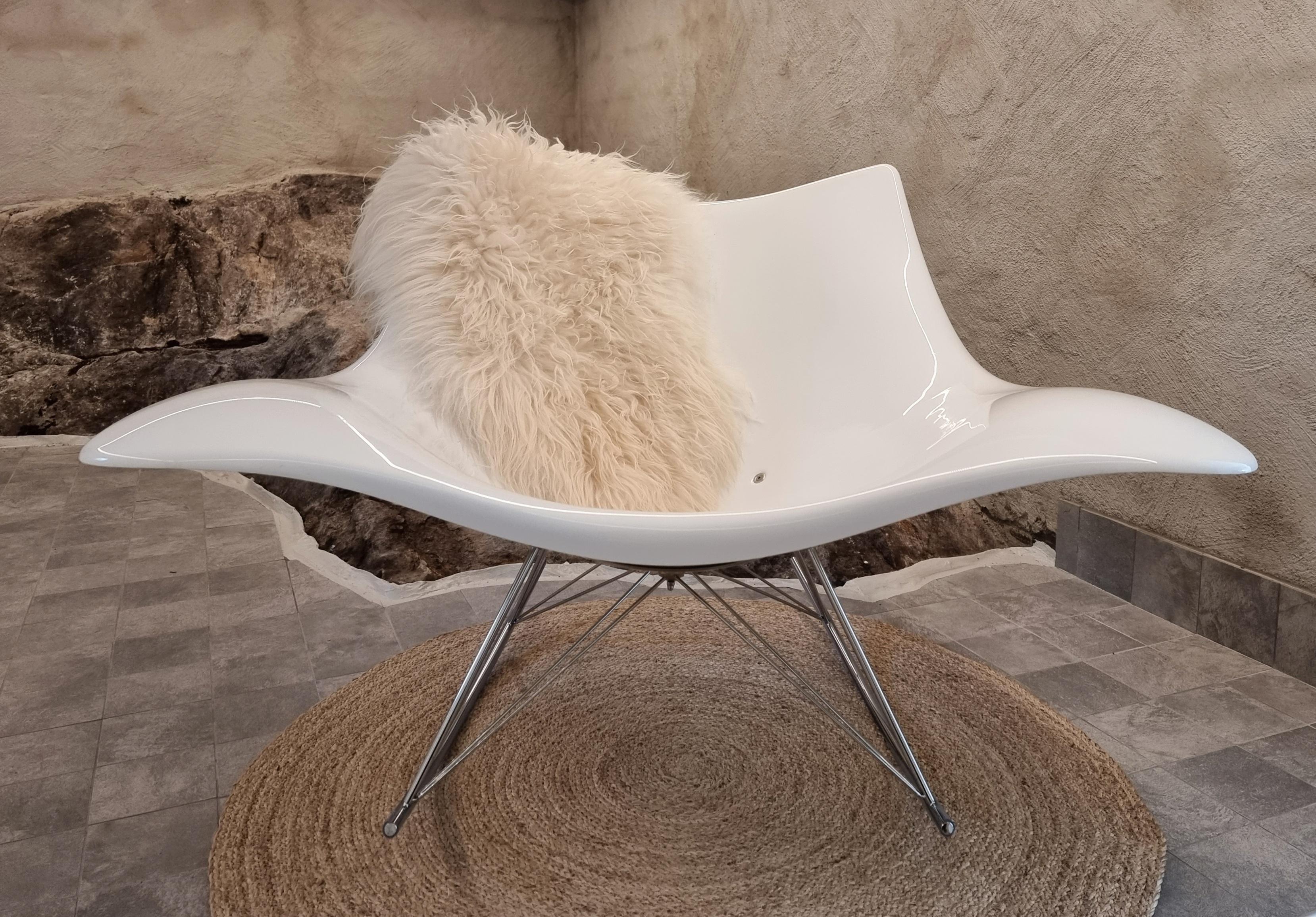 Iconic Scandinavian rocking chair model Stingray, modern classic 5