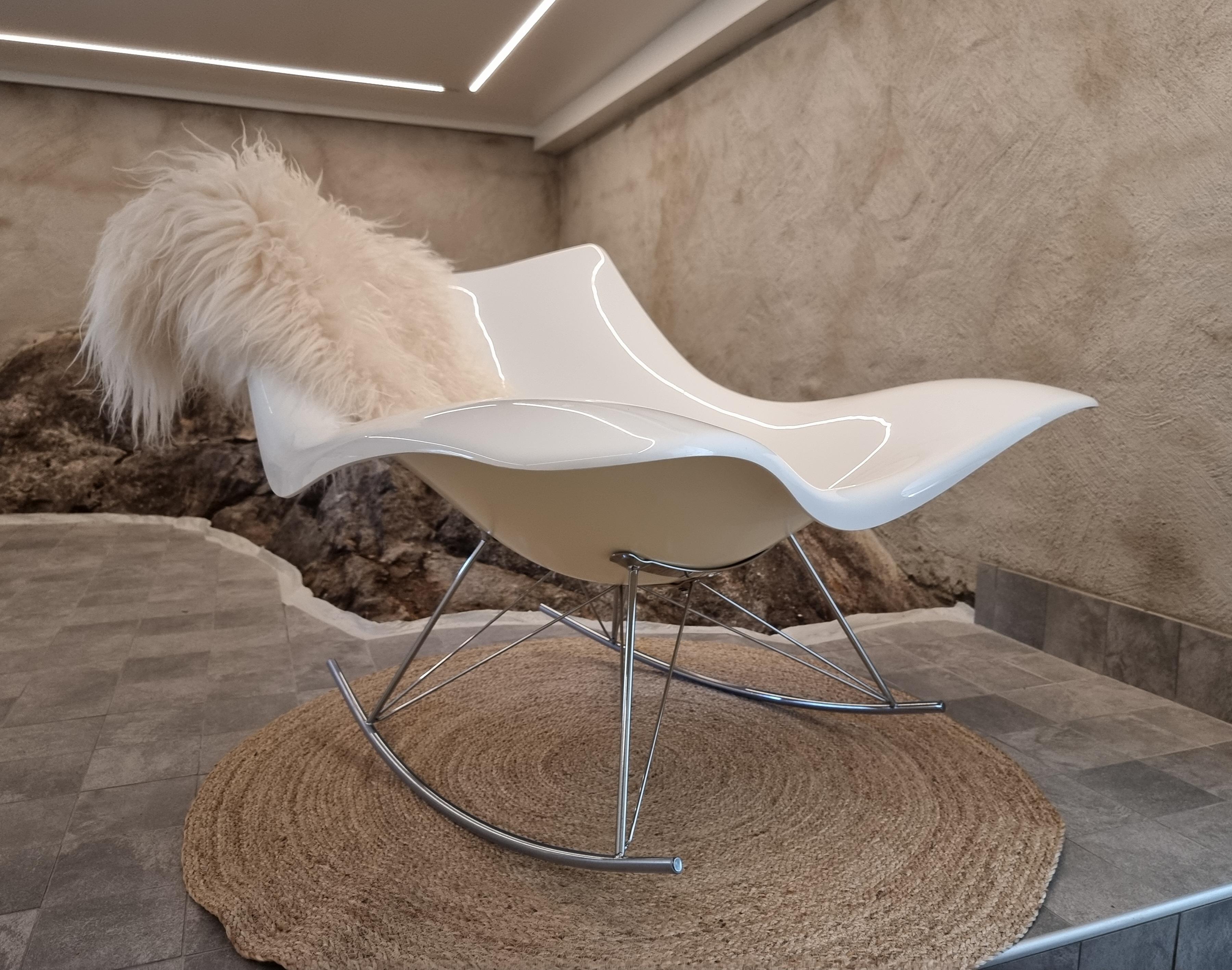 Iconic Scandinavian rocking chair model Stingray, modern classic 1