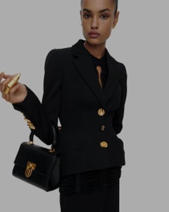 Ikonischer Schiaparelli GELENKTER FINGERRING gehämmertes Goldmessing - Nagelpiercing