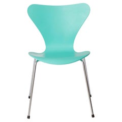 Iconic Series 7 Chair by Arne Jacobsen – Turquoise Lacquer Original Fritz Hansen