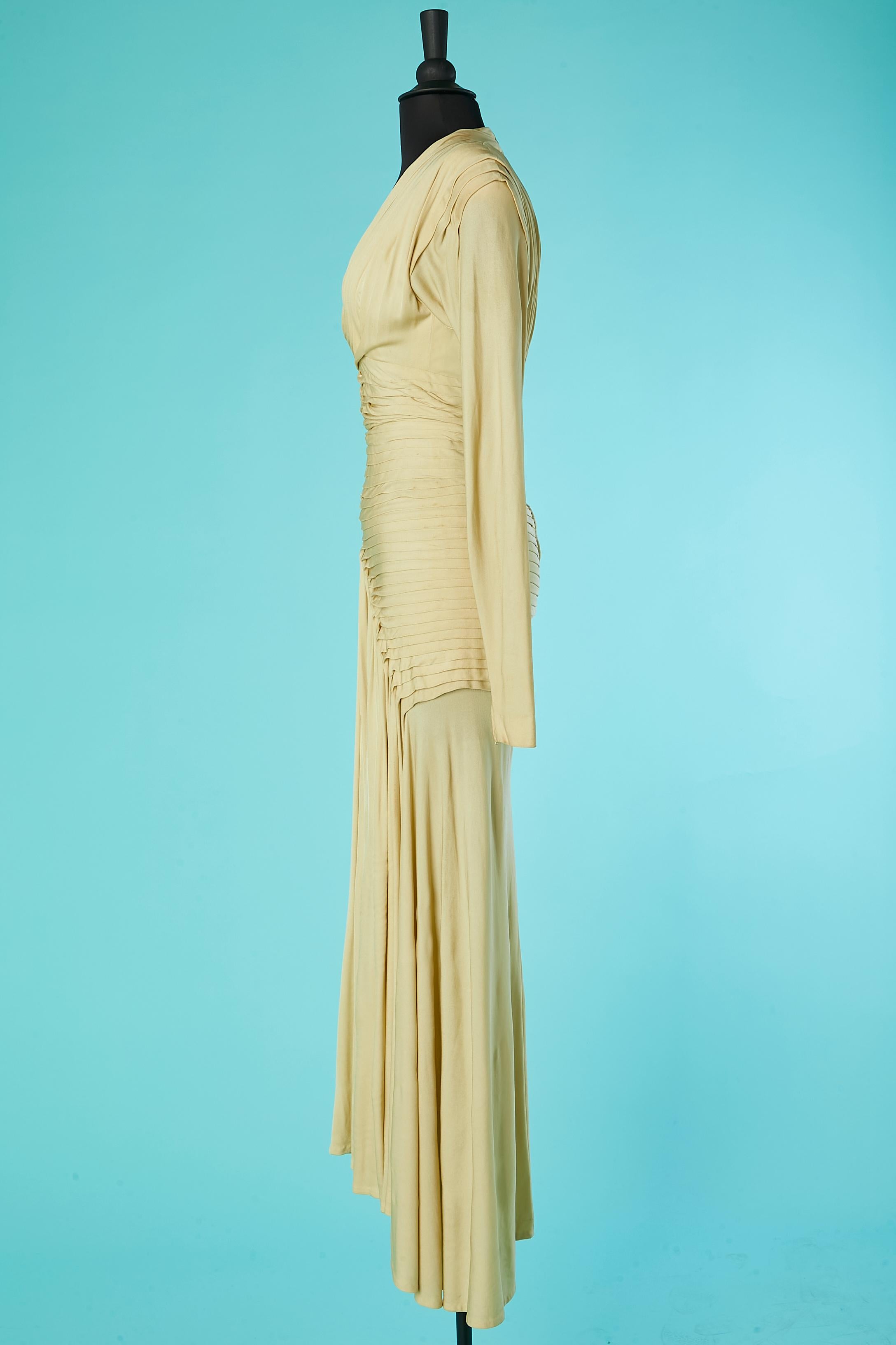 Ikonisches drapiertes und plissiertes, handgefertigtes Abendkleid aus Seidenjersey Lanvin Paris 1944 im Angebot 2