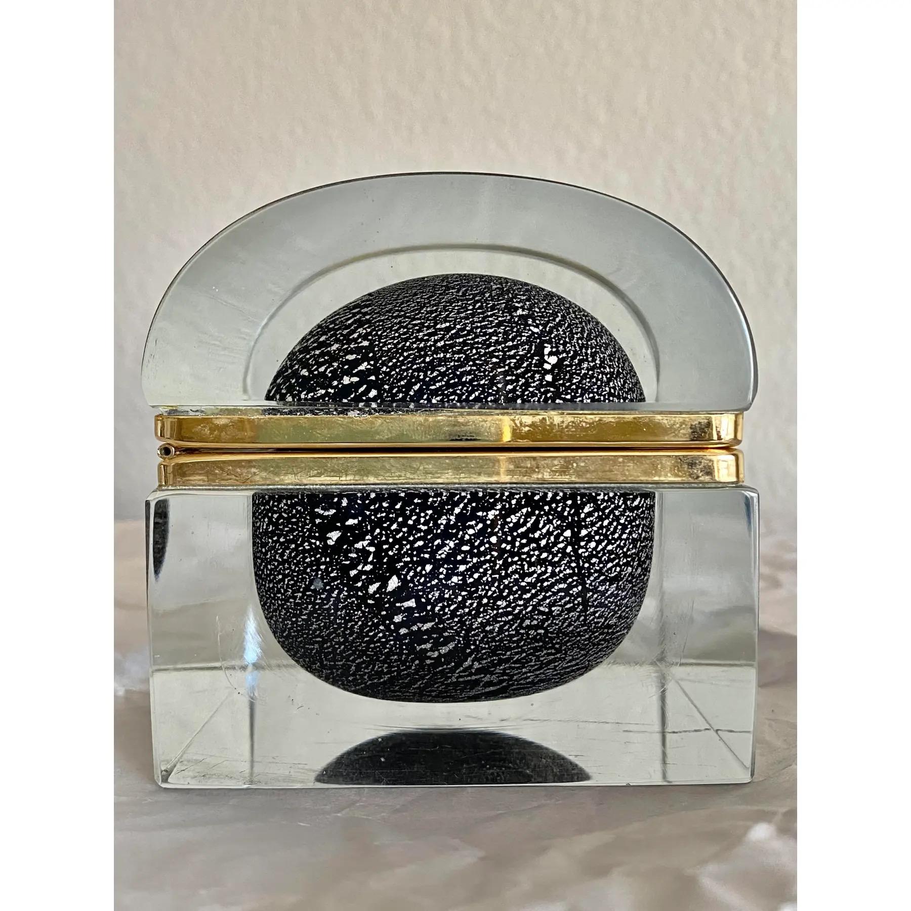 Icónica Caja de Murano Mandruzzato Sommerso de Hojas de Siver Hecho a mano en venta