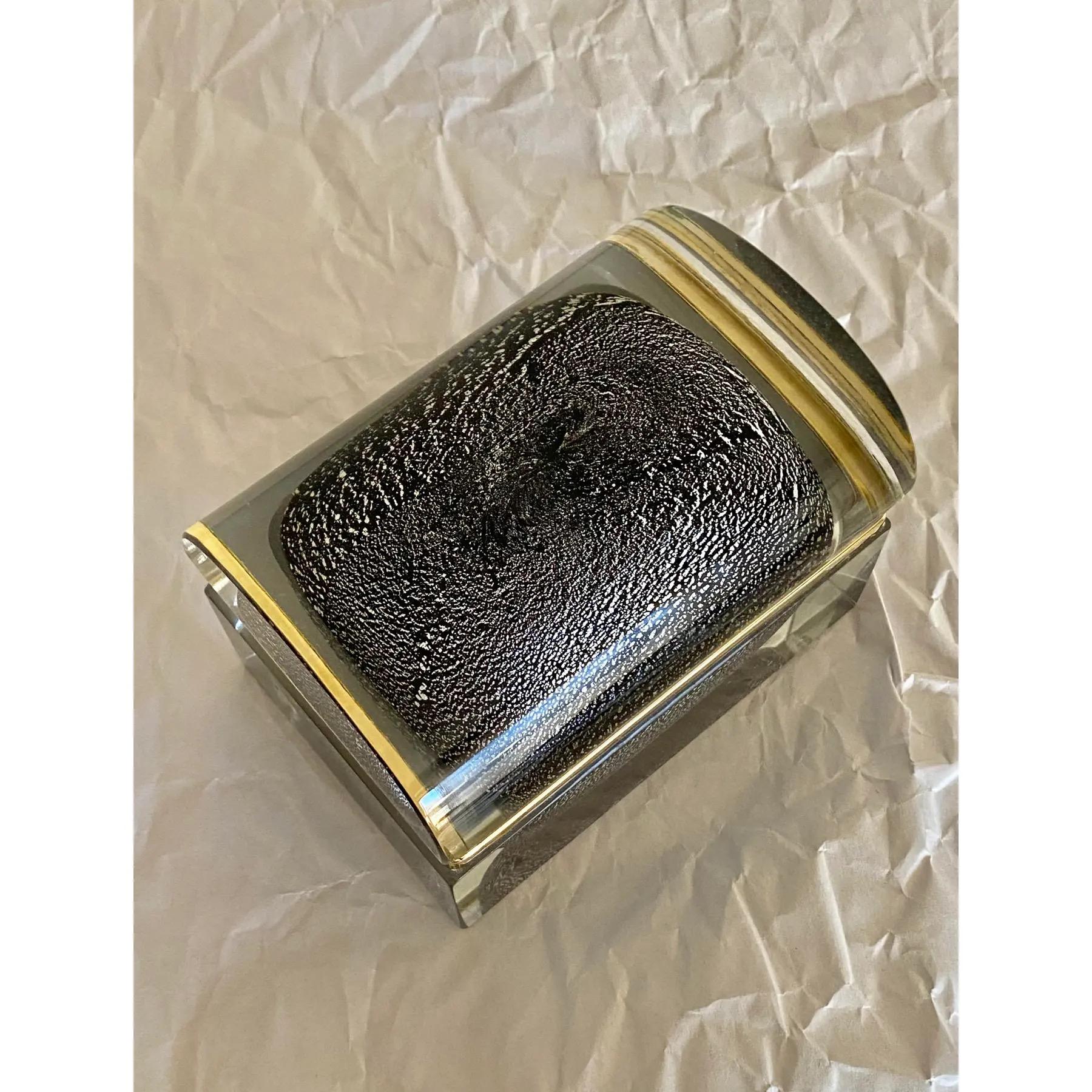 Icónica Caja de Murano Mandruzzato Sommerso de Hojas de Siver siglo XX en venta