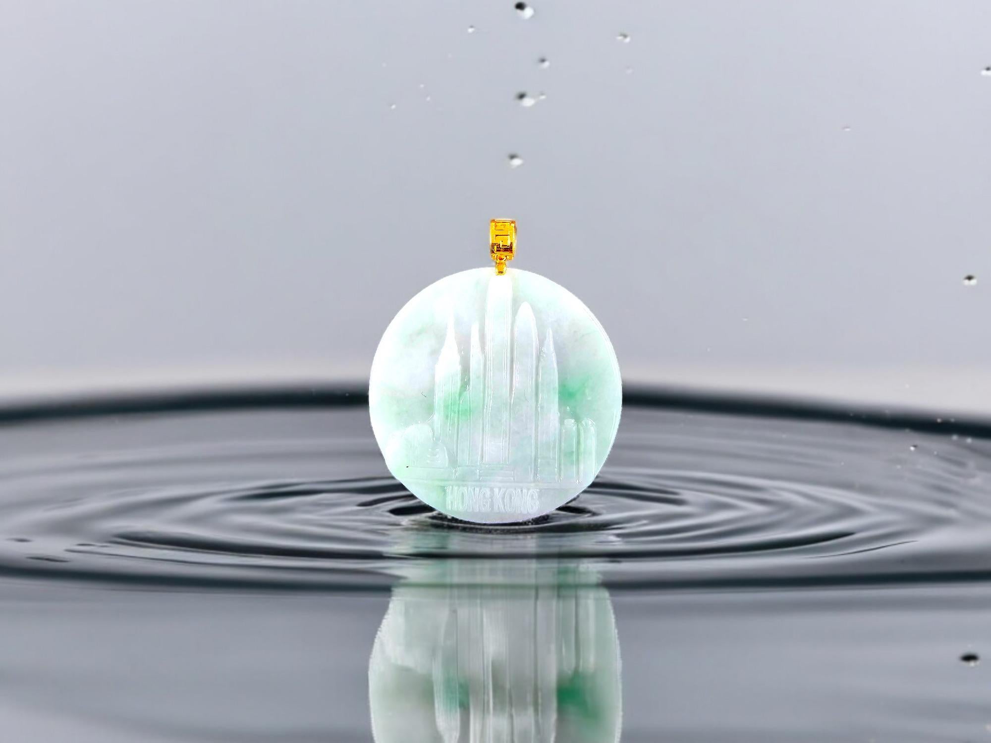 Iconic Skyline of Hong Kong Burmese A-Jade Pendant (with 18K Yellow Gold) For Sale 3