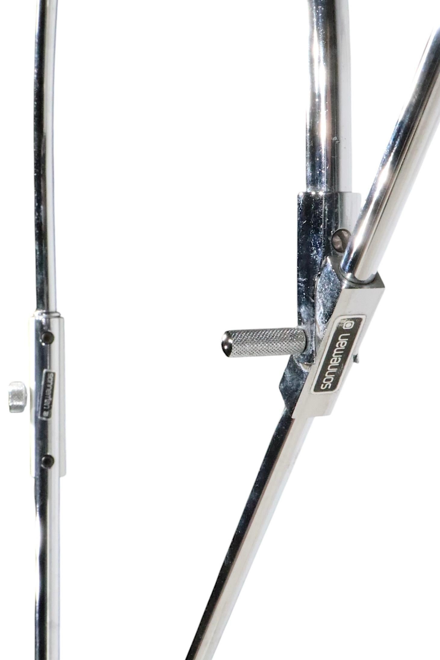 Lampadaire emblématique Sonneman Orbiter, première version en vente 5