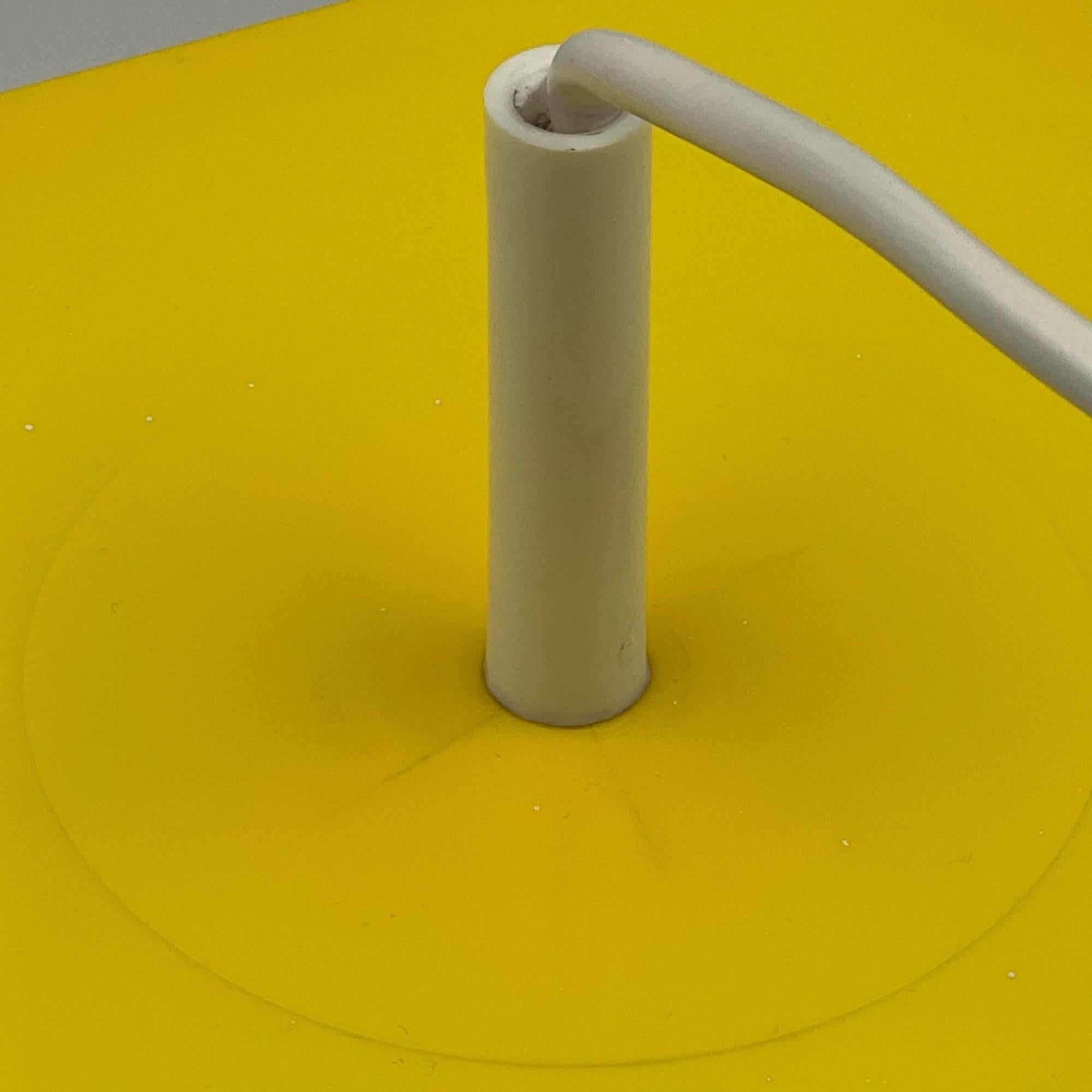 Lampe emblématique de l'ère spatiale de Richard Essig - Design d'avant-garde des années 1970 en vente 1
