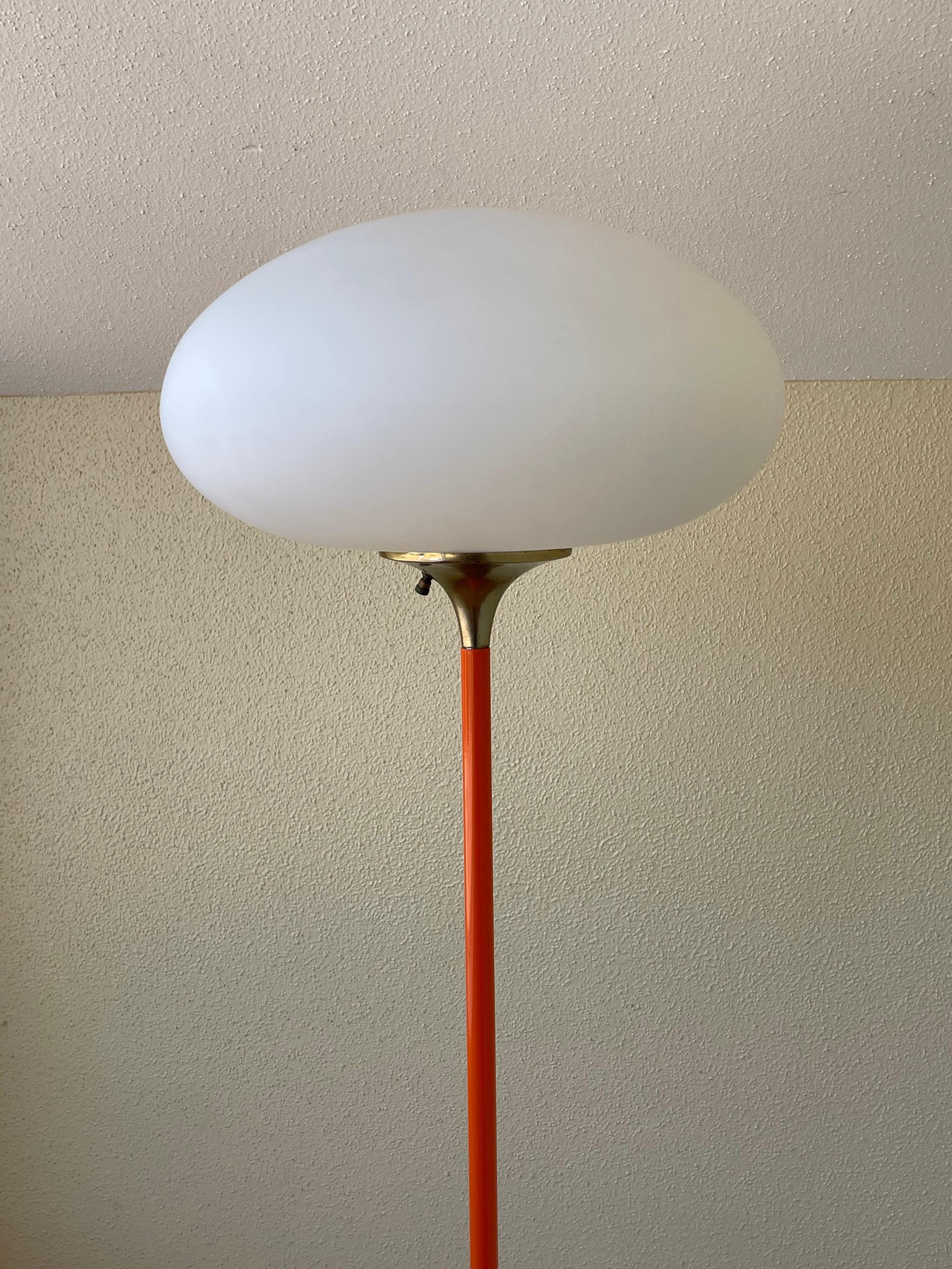 Iconic Space Age Laurel Lighting Mushroom Floor Lamp in Orange & Brass In Good Condition In San Diego, CA