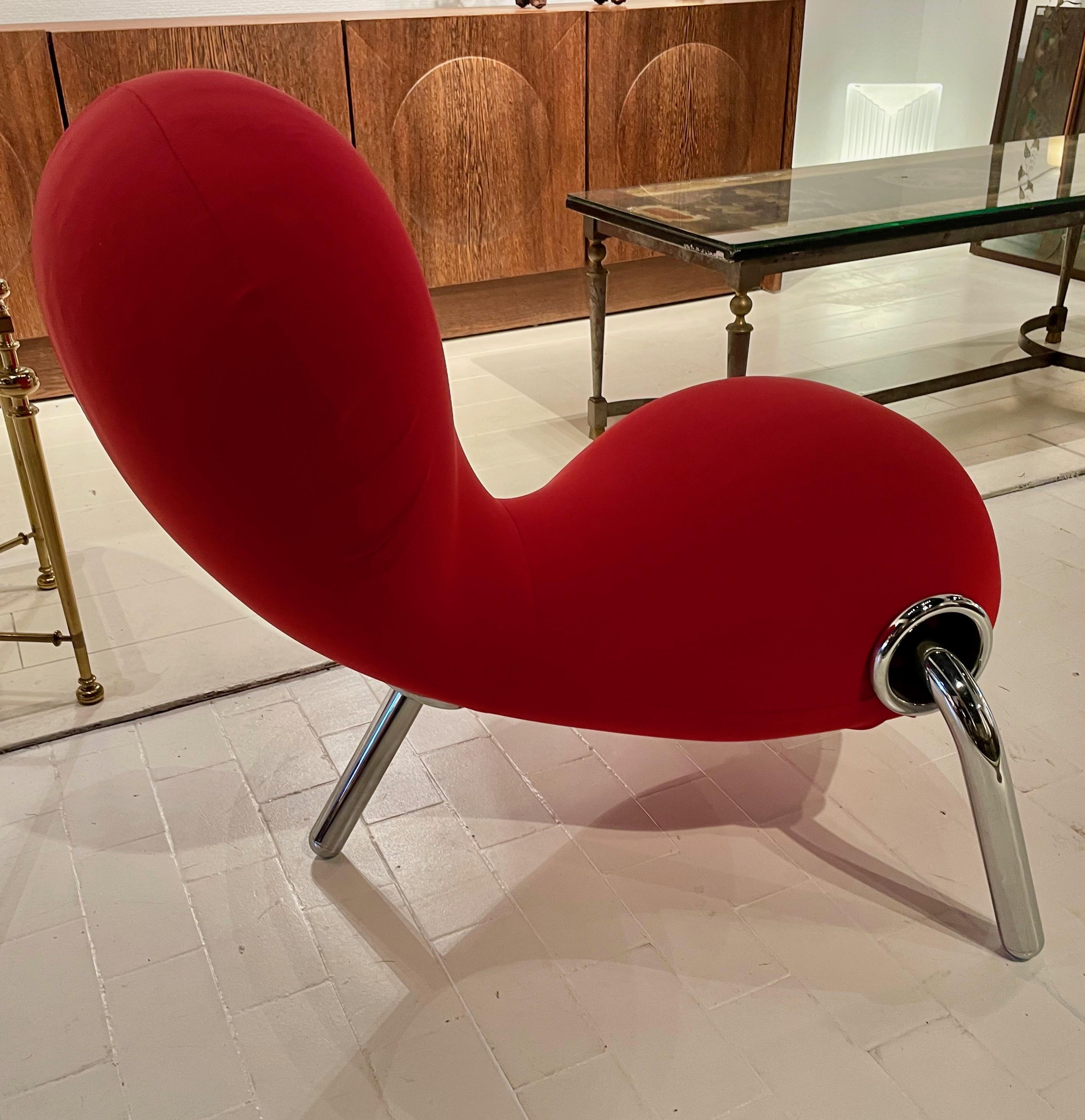 Chaise embryonnelle rouge emblématique de l'ère spatiale par Marc Newson en vente 2