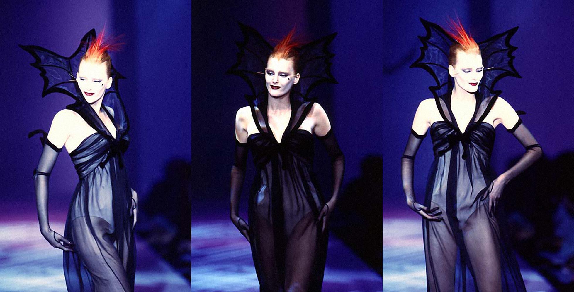 Espectacular vestido icónico Thierry Mugler SS 1997 