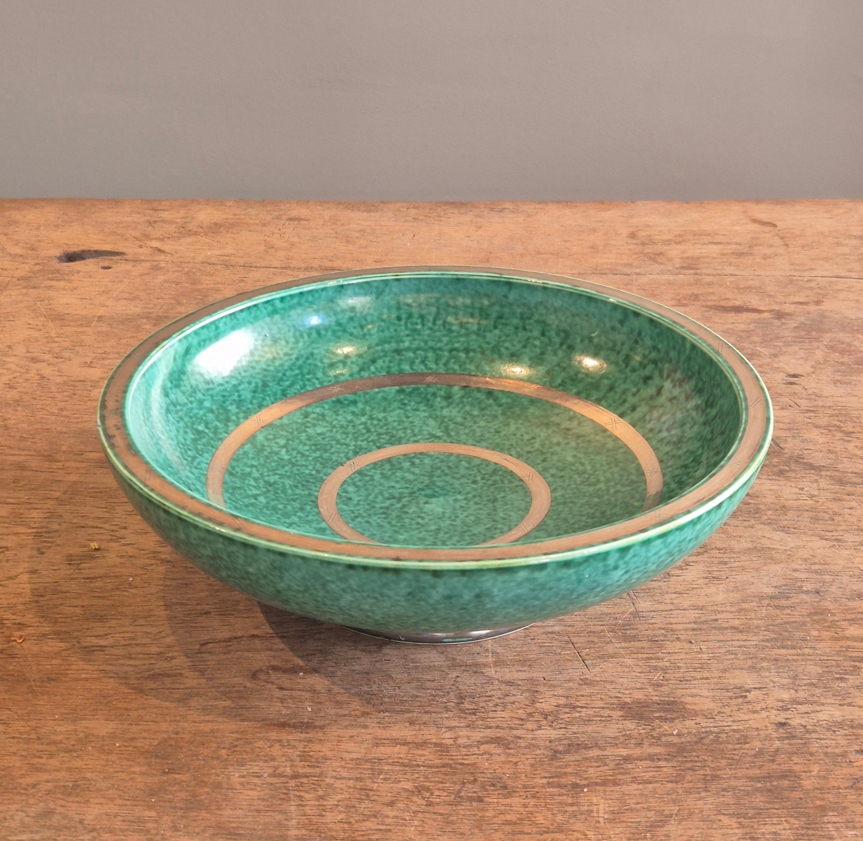 Iconic stoneware bowl, model Argenta by Wilhelm Kåge, Swedish Modern 1952 Sueco en venta